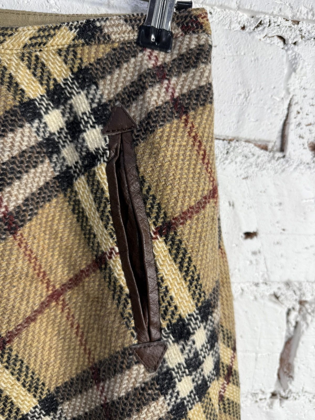 Burberry Burberry Signature Plaid Check Wool Skirt Size 27" / US 4 / IT 40 - 3 Thumbnail