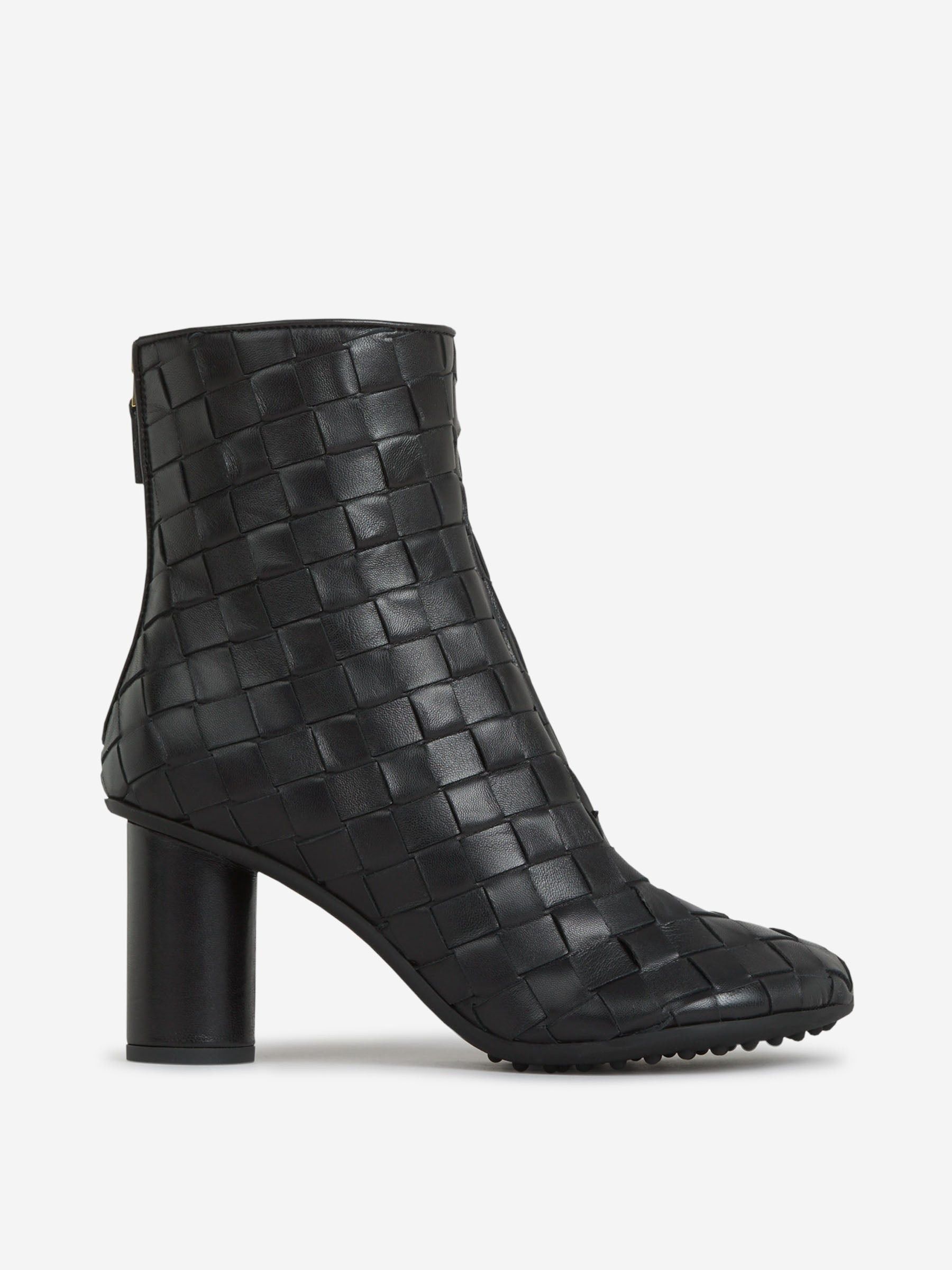 Bottega Veneta o1s22i1n0425 Leather Ankle Boots in Black Size US 6 / IT 36 - 1 Thumbnail