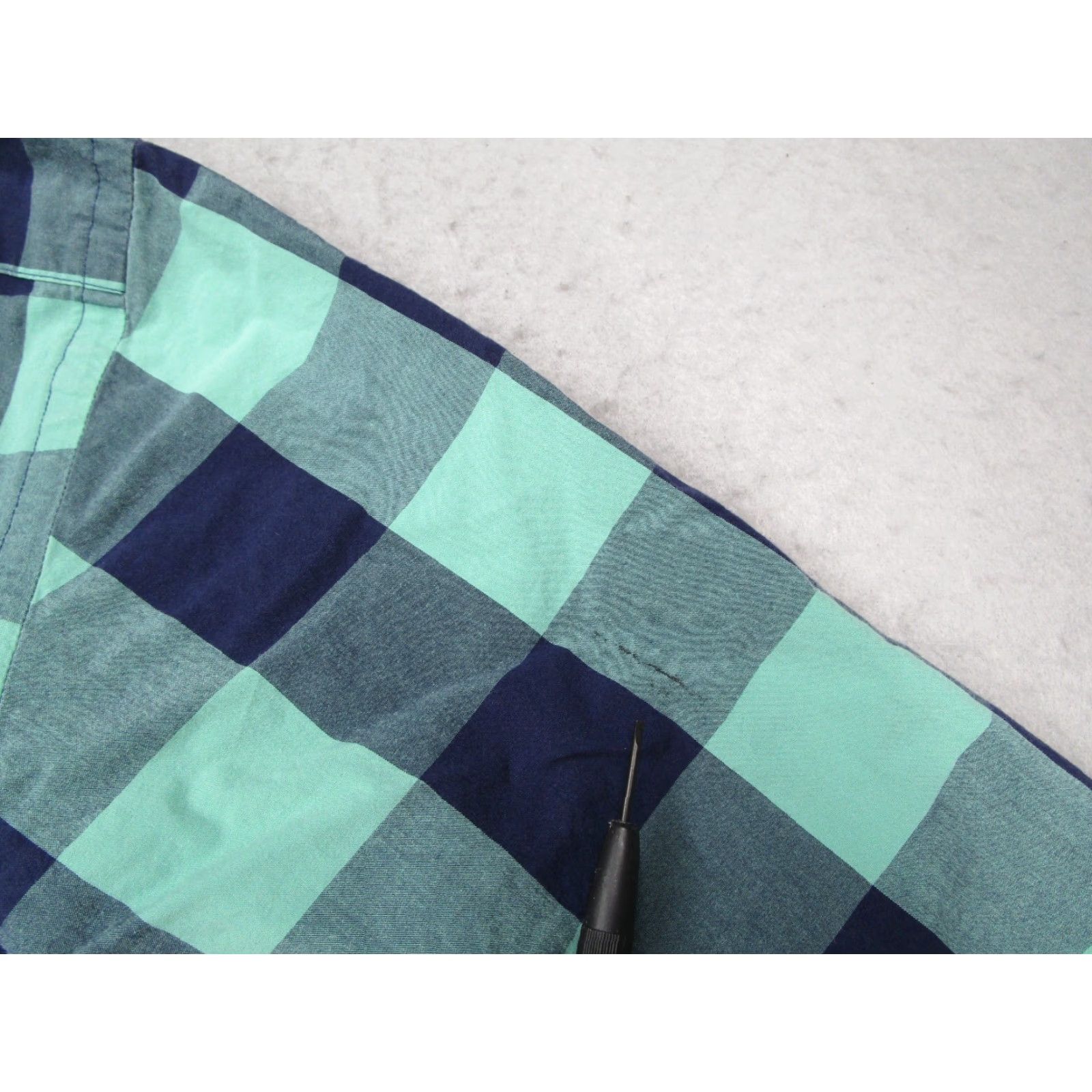 UNTUCKit UNTUCKit Shirt Mens XL Green Buffalo Plaid Button-Up Long Sleeve Casual 100% Cotton Bonarda Pocket Shirt - Made in Vietnam Mens Size US XL / EU 56 / 4 - 5 Thumbnail