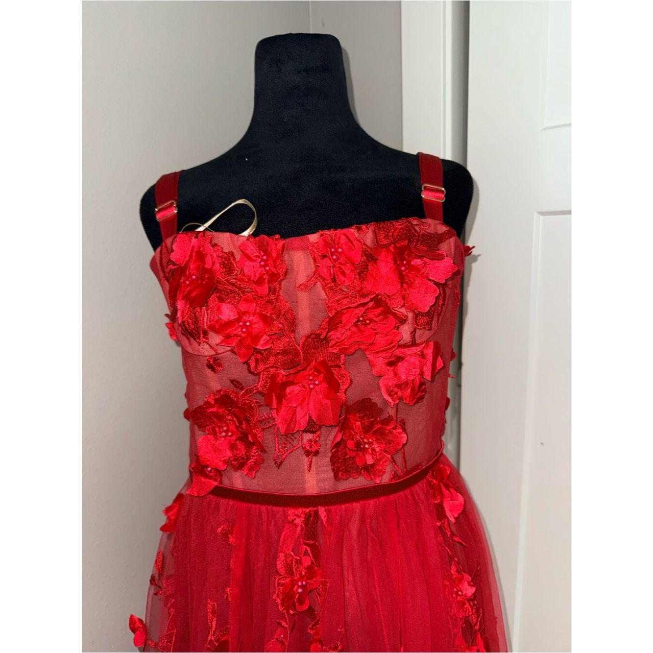 Bronx and Banco New Bronx and Banco REVOLVE Anastasia Maxi Dress in Red 8 Size M / US 6-8 / IT 42-44 - 4 Thumbnail