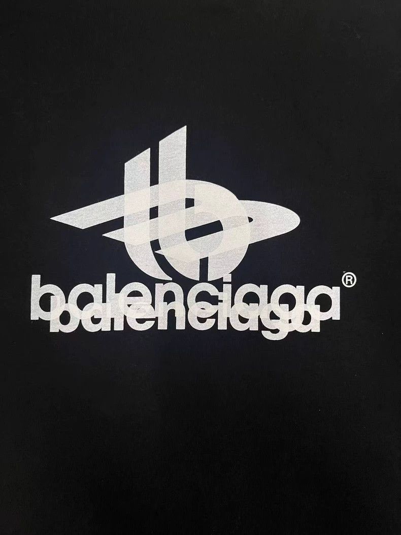 Balenciaga Balenciaga Letter Pattern Printed Round Neck Short-Sleeve Size US S / EU 44-46 / 1 - 3 Thumbnail