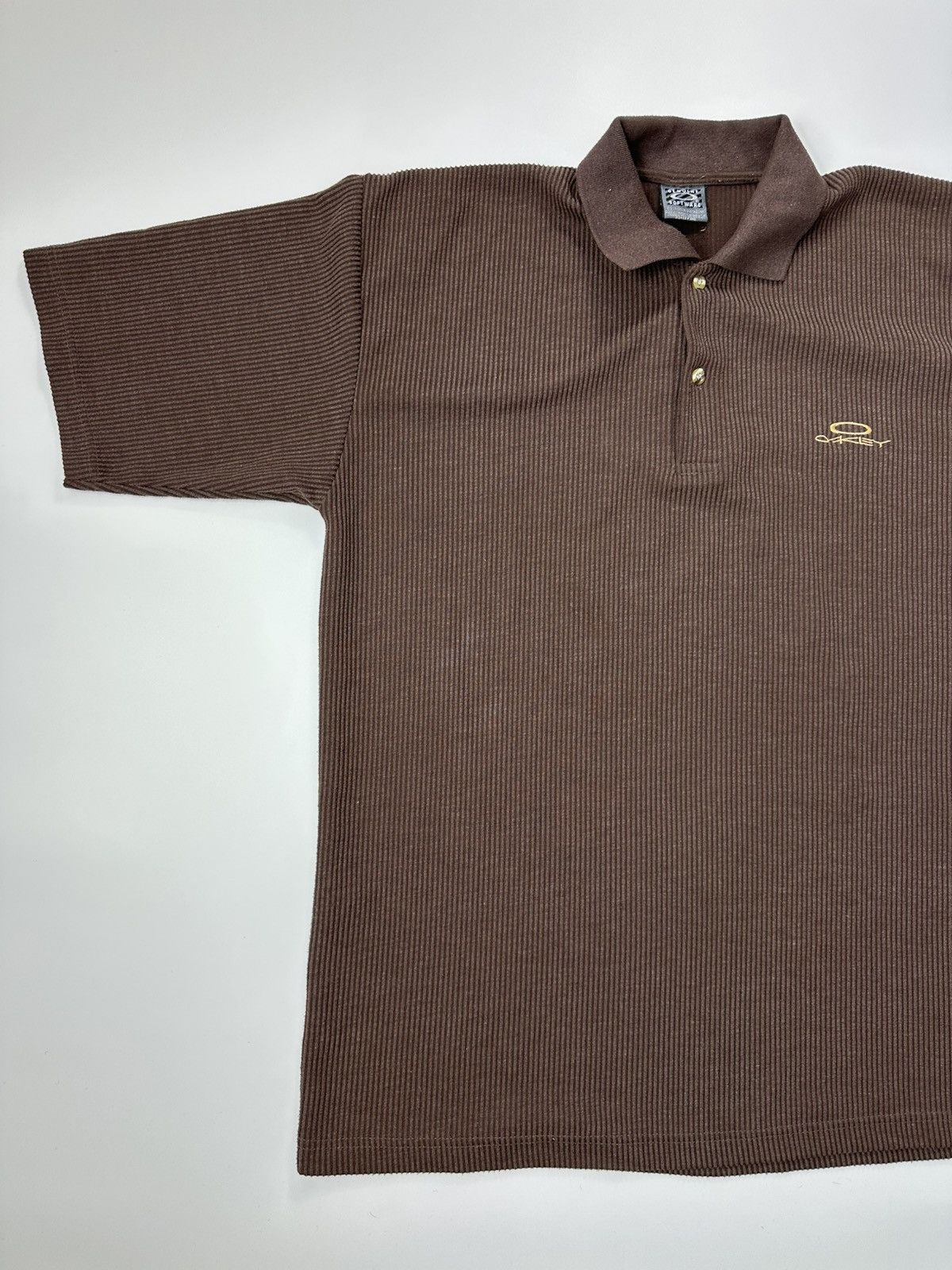 Oakley Vintage Oakley T-shirt Embroidered Logo Casual Brown Fit Size US L / EU 52-54 / 3 - 3 Thumbnail
