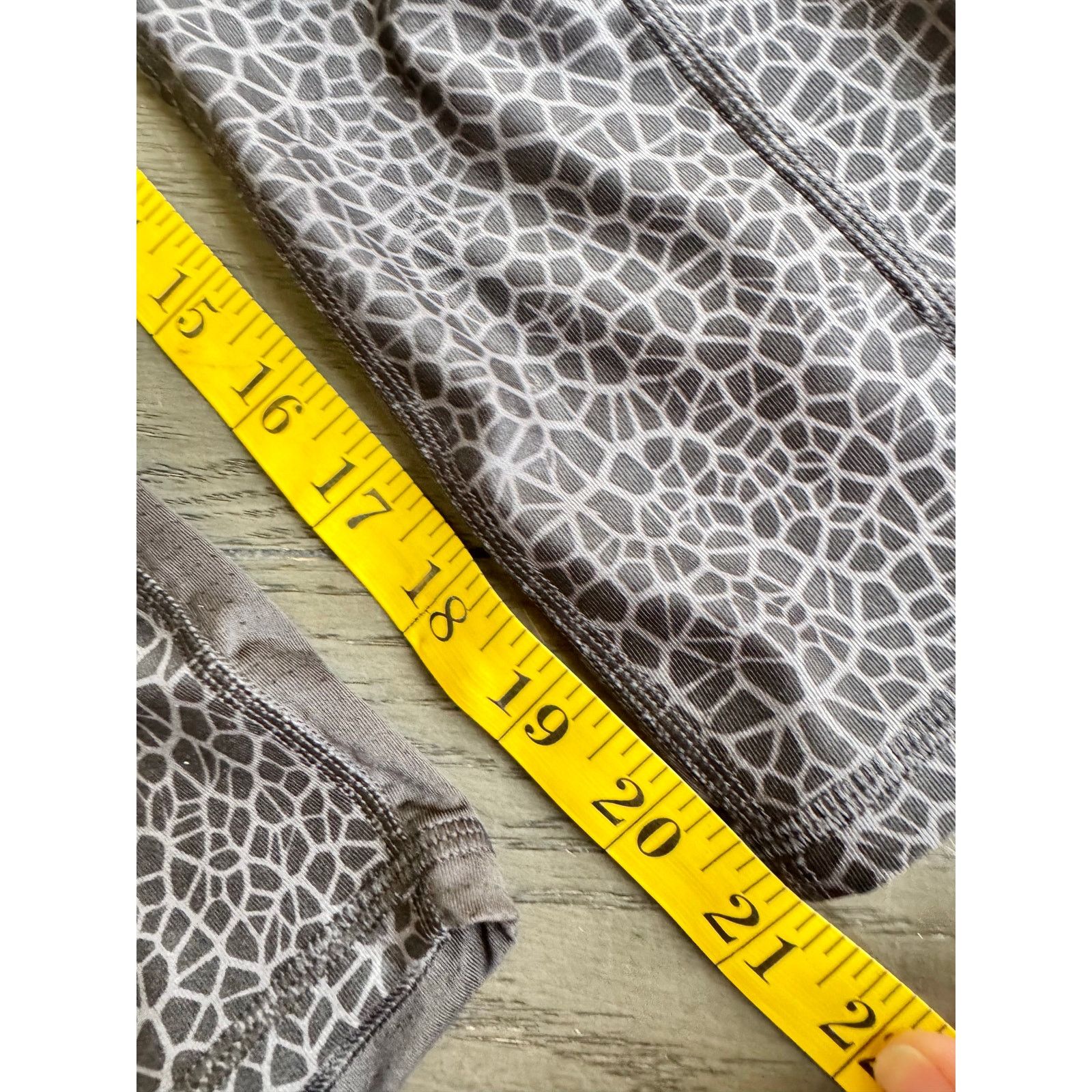 Puma Puma Exercise Leggings | Giraffe Print | Size XS | NWT Size 25" / US 0 / IT 36 - 3 Thumbnail