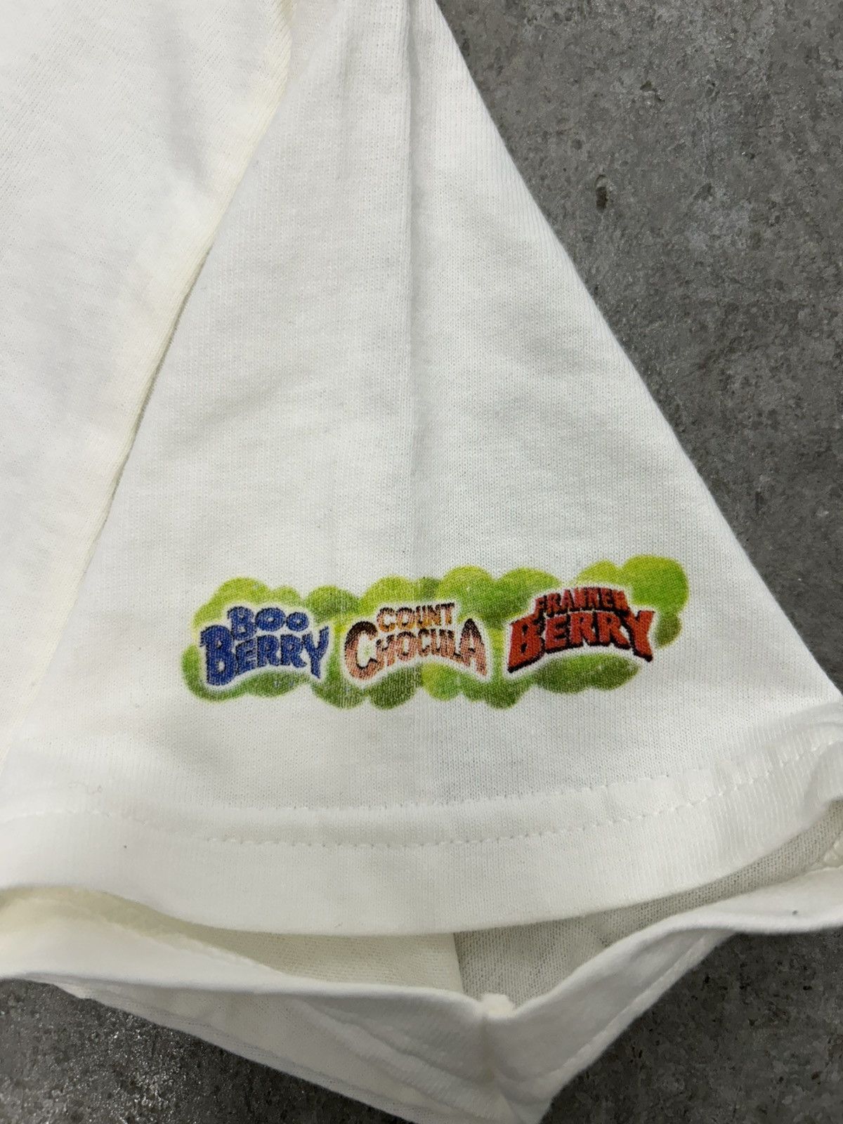 Vintage Vintage monster cereal t shirt Size US S / EU 44-46 / 1 - 4 Thumbnail