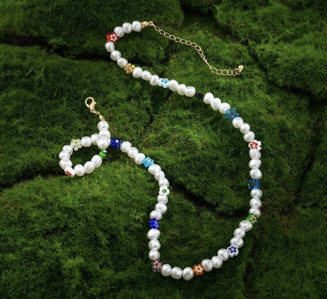 Jewelry Irregular Simulated Pearls Flower Necklace Size ONE SIZE - 3 Thumbnail