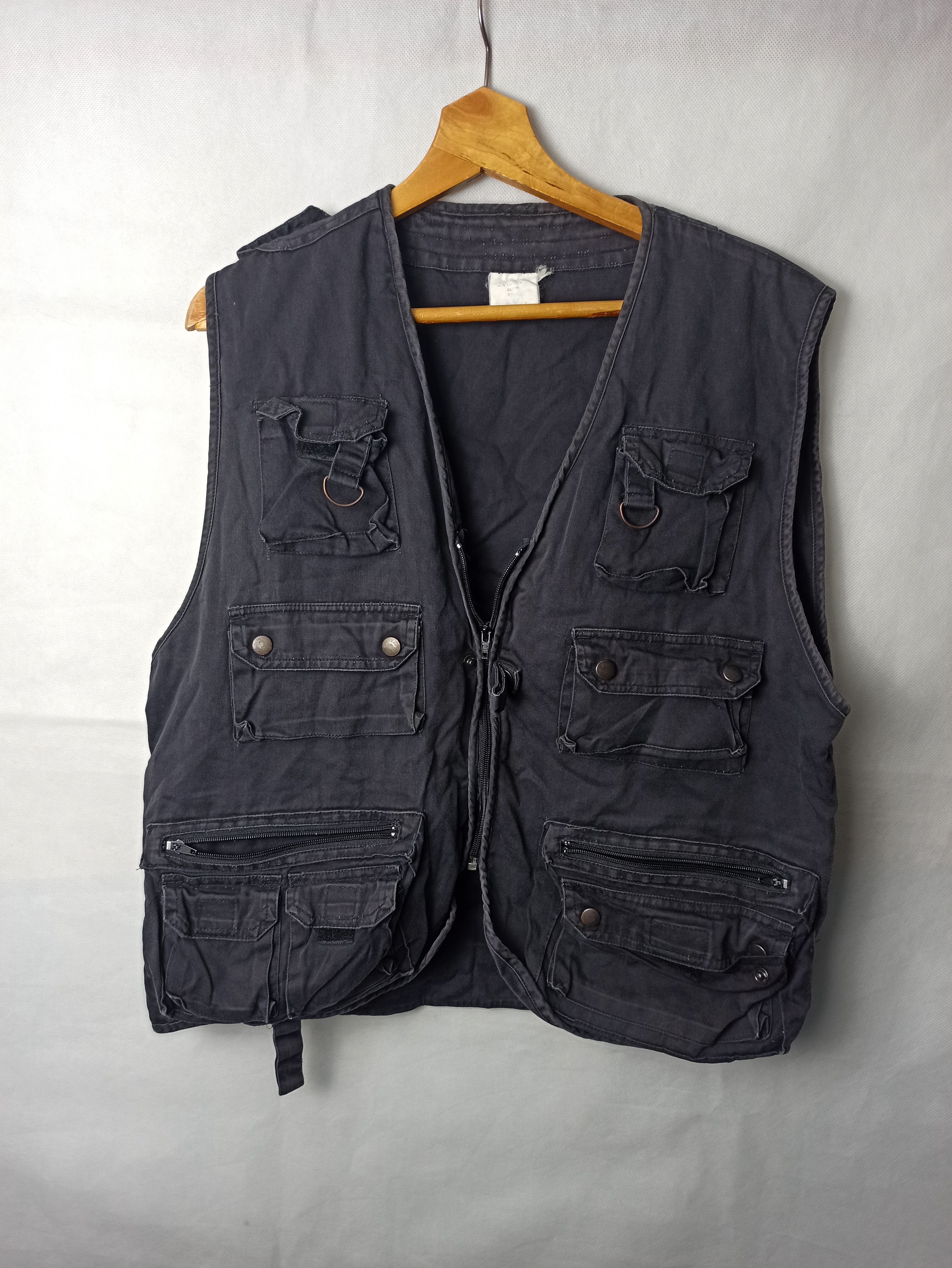 image of Archival Clothing x Vintage 90's Vintage Military Multipocket Vest Jacket in Grey, Men's (Size XL)