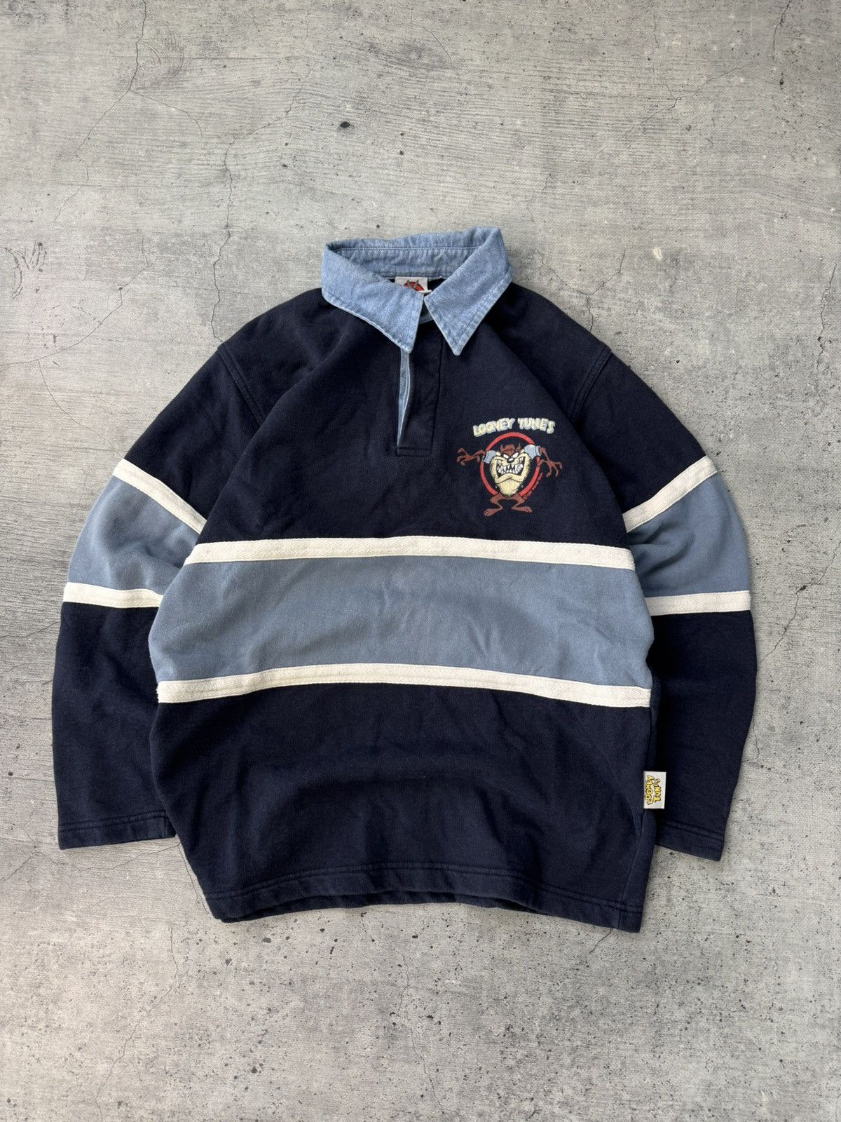 Disney Vintage 1997 Looney Tunes Taz long sleeve Sweatshirt Japan Size US S / EU 44-46 / 1 - 2 Thumbnail
