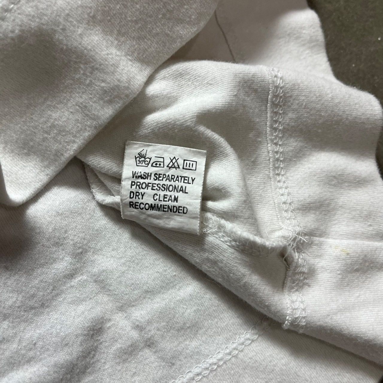 Japanese Brand Emily The Strange T-shirt Size L / US 10 / IT 46 - 9 Thumbnail