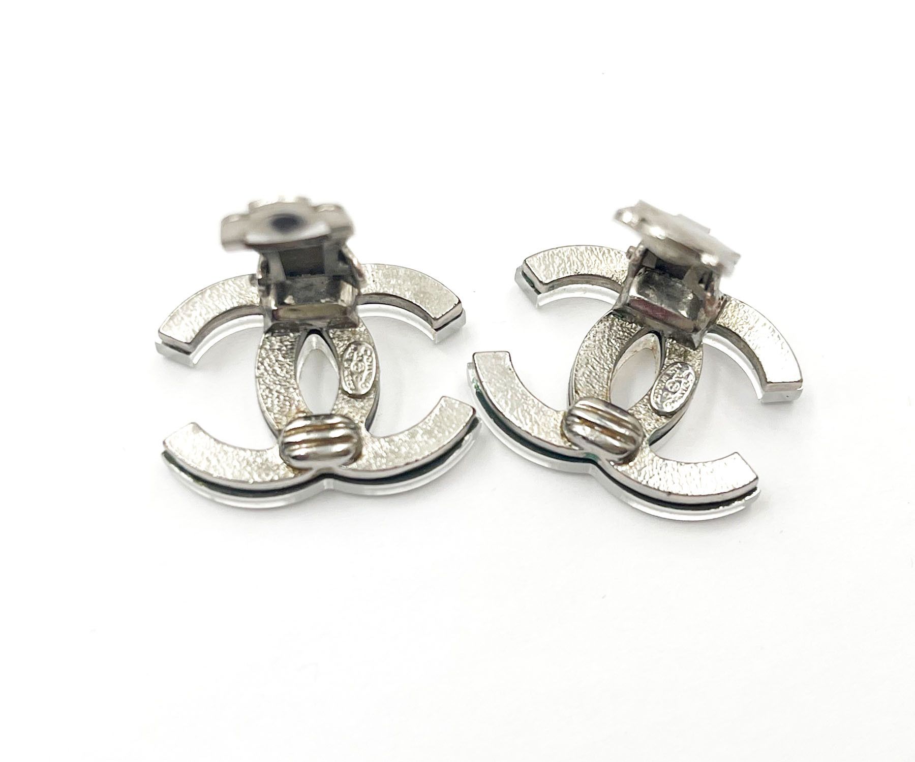 Chanel Chanel Silver CC Mirror Large Clip on Earrings Size ONE SIZE - 3 Thumbnail