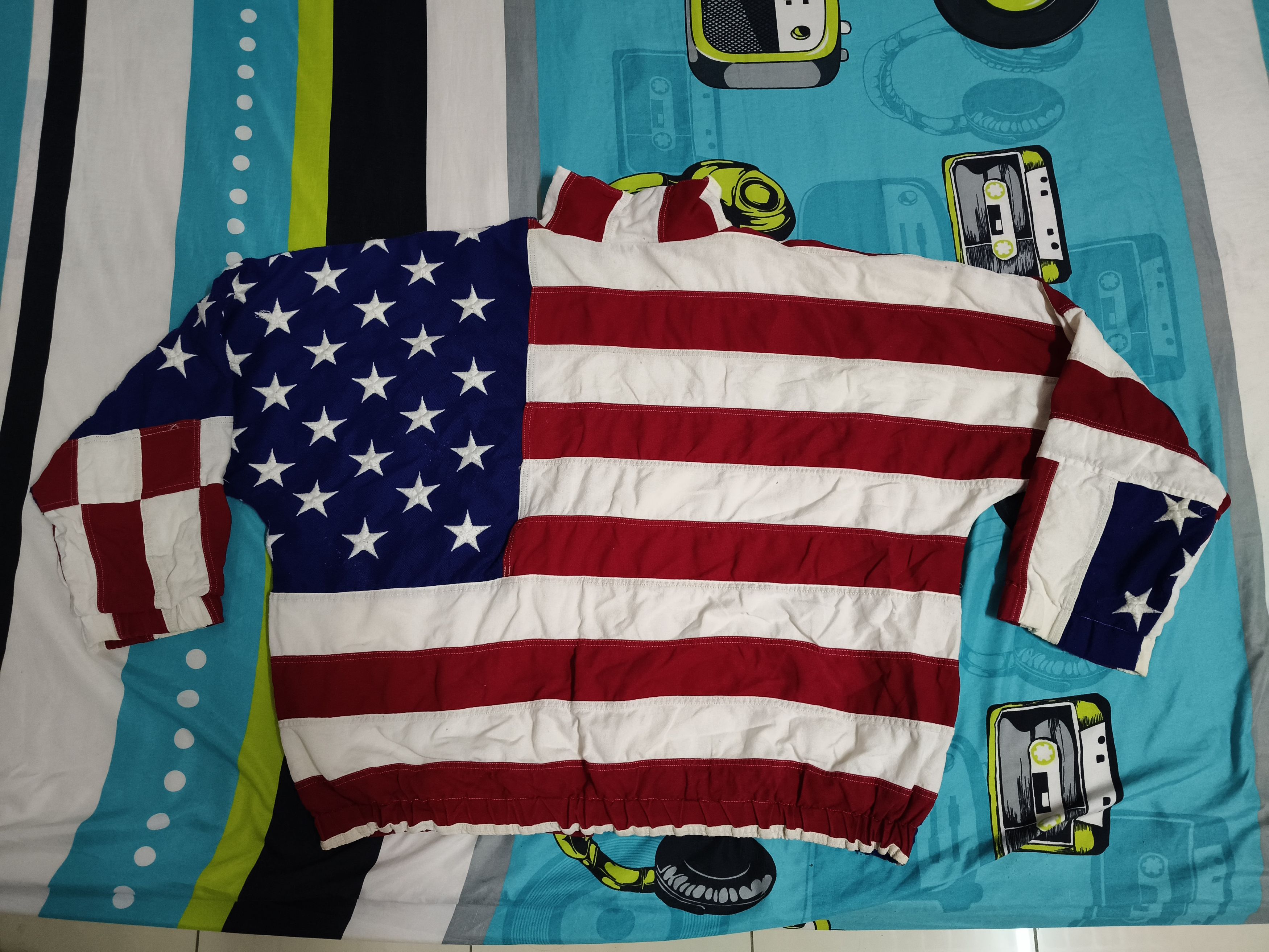 American Edition VINTAGE 1993 LIMITED EDITION LTD. AMERICAN FLAG BAGGY JACKET Size US XL / EU 56 / 4 - 4 Thumbnail