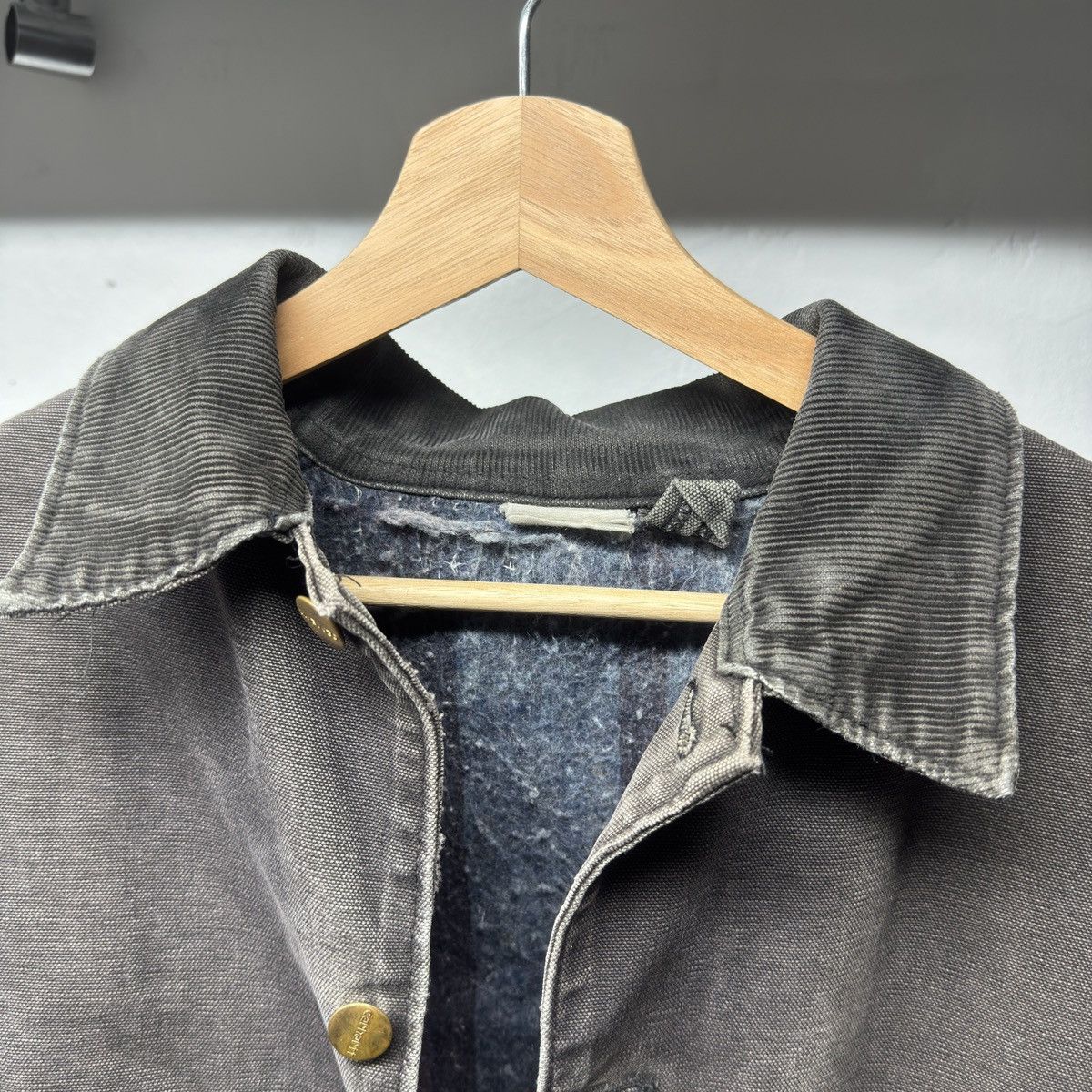 Carhartt 90s Carhartt Faded Thrashed Distressed Chore Coat ERD Grunge Size US L / EU 52-54 / 3 - 5 Thumbnail