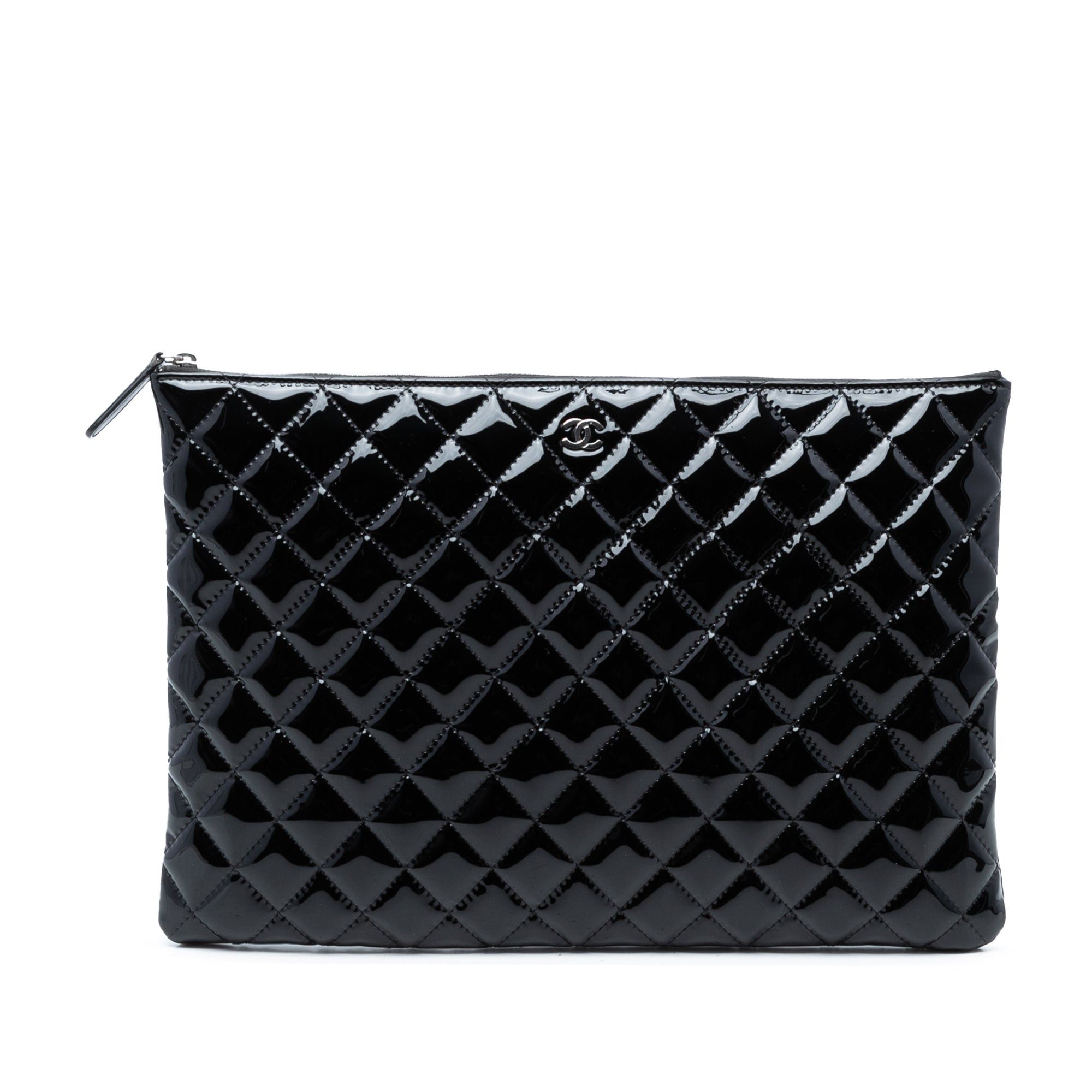 Chanel Large Quilted Patent O Case Clutch Size ONE SIZE - 1 Thumbnail
