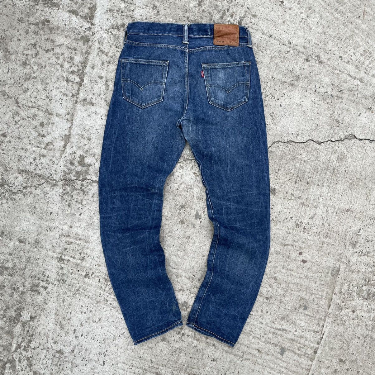 Levi's Vintage Clothing Vintage Levi’s 501 Jeans Slim Fit W29xL32 00s USA Size US 29 - 1 Thumbnail