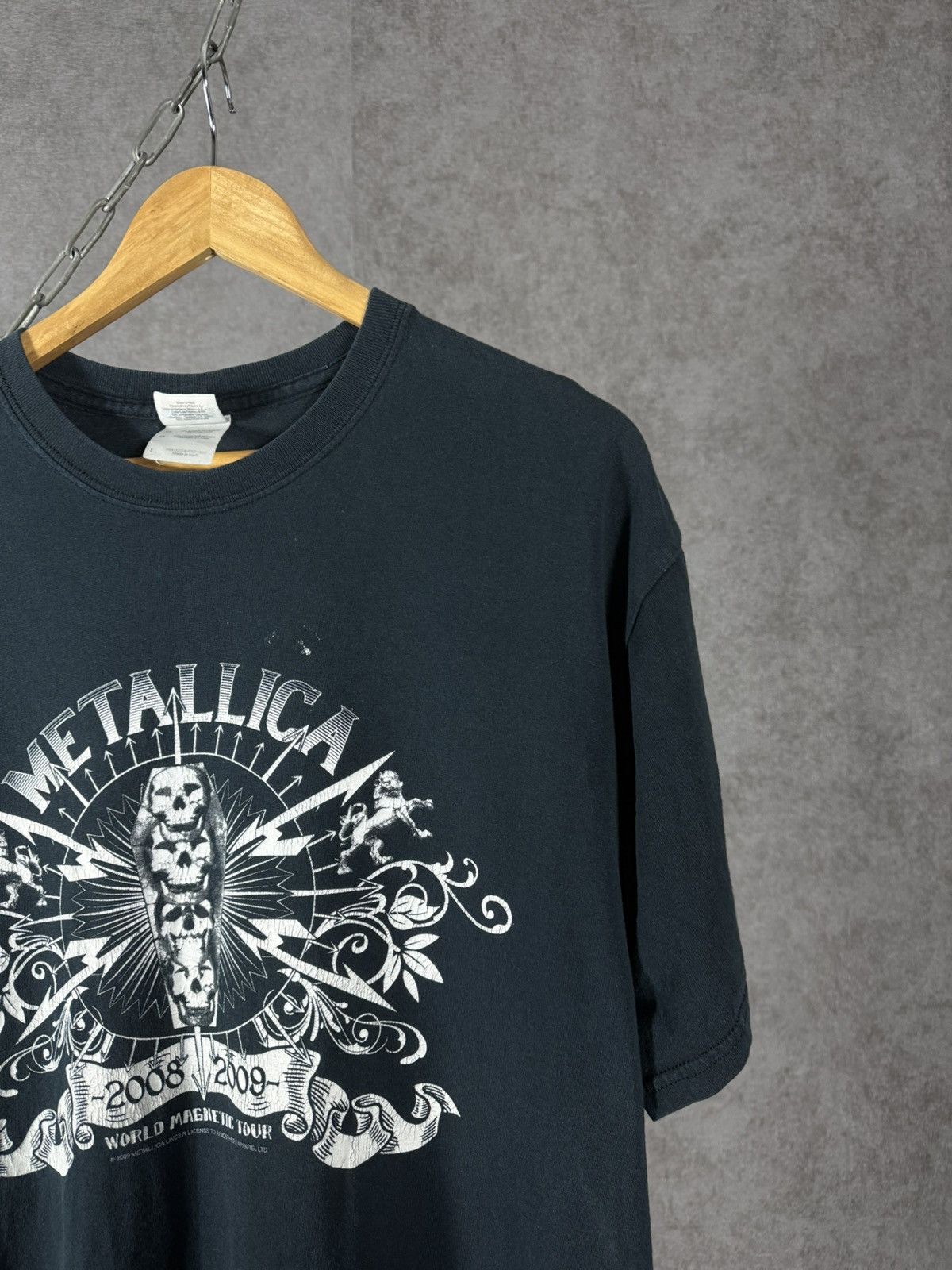 Metallica Metallica 2009 rock band overprinted tour tee Size US L / EU 52-54 / 3 - 3 Thumbnail