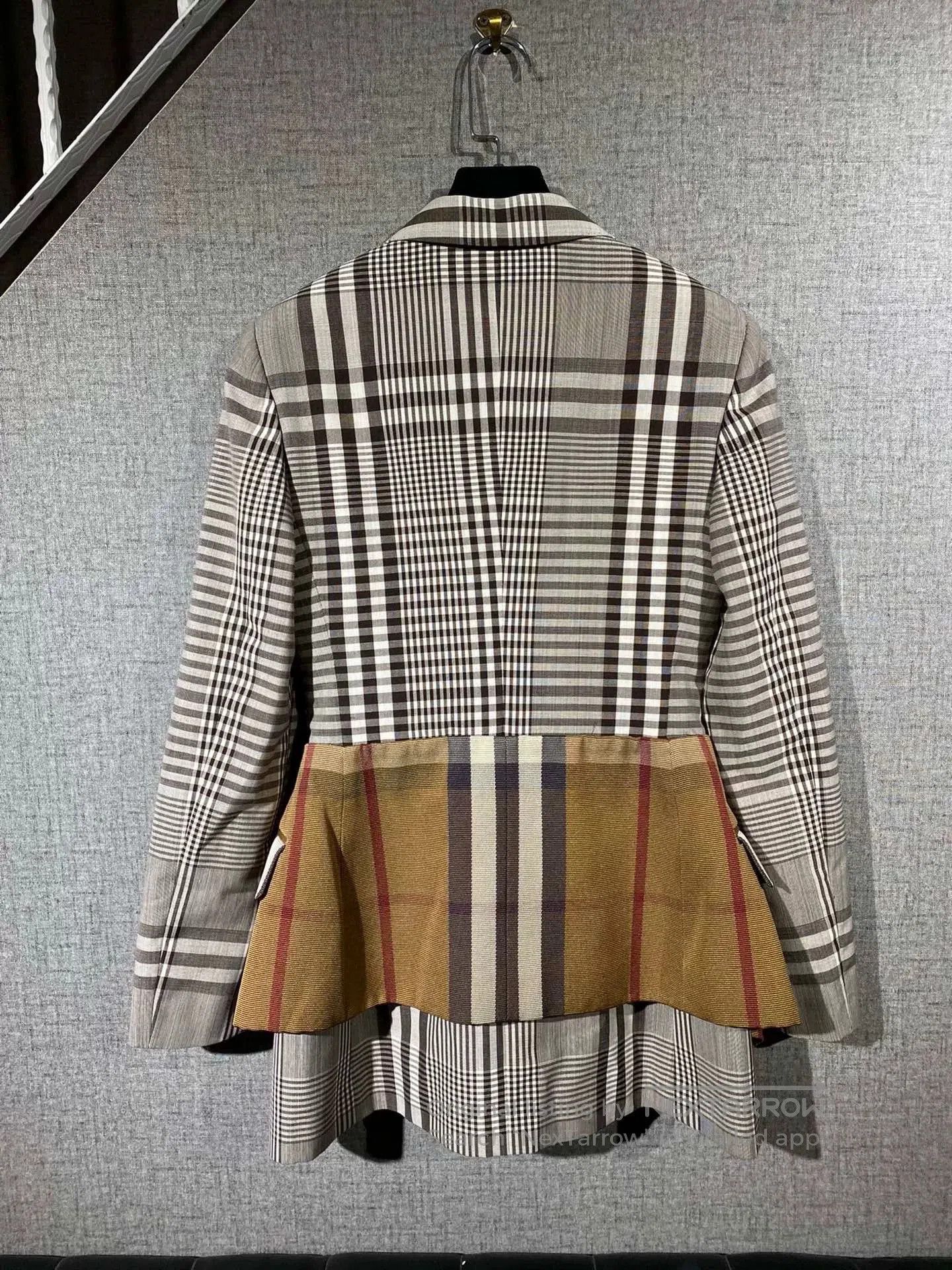 Burberry burberry women's plaid blazer jacket with tags. Size M / US 6-8 / IT 42-44 - 2 Thumbnail