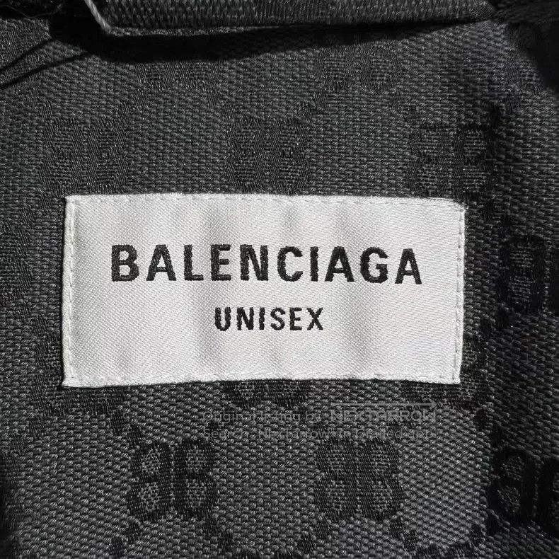 Balenciaga Balenciaga Monogrammed Furry Down Vest Size XXS / US 00 / IT 34 - 3 Thumbnail