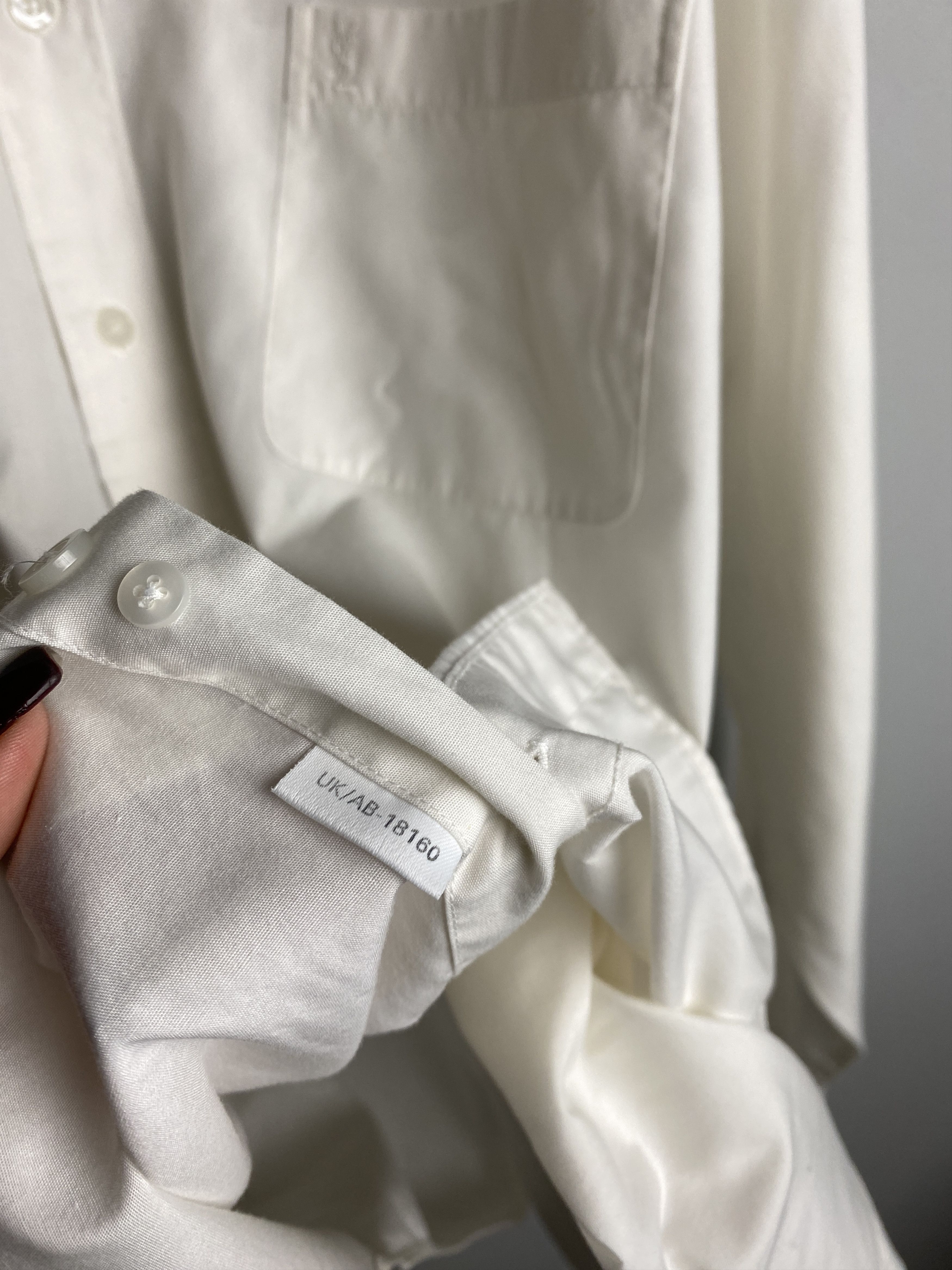 Yves Saint Laurent YSL Yves Saint Laurent small logo casual formal shirt Size US XL / EU 56 / 4 - 6 Thumbnail