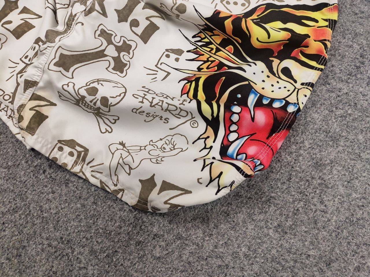 Ed Hardy Vintage Ed Hardy Los Angeles Tattoo Casual Shorts Y2K Style Size US 34 / EU 50 - 4 Thumbnail