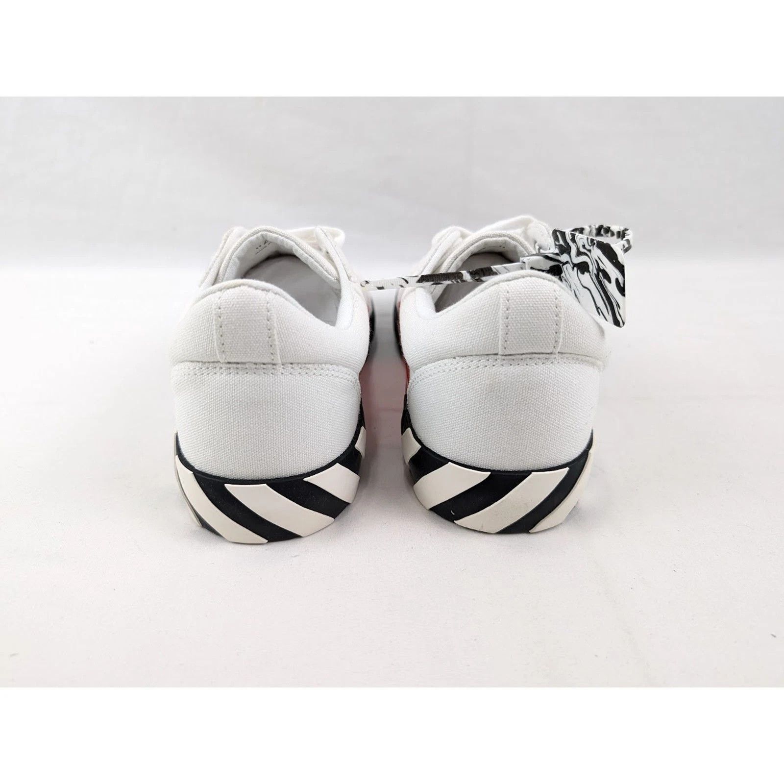 Off-White o1rshd1 Low-Top Sneakers Vulcanized Canvas in White/Black Size US 12 / EU 45 - 16 Thumbnail