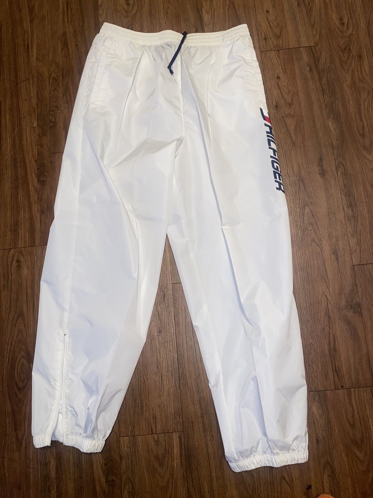 Tommy Hilfiger Tommy Hilfiger Jogger Sweatpants Set Size US 34 / EU 50 - 2 Thumbnail