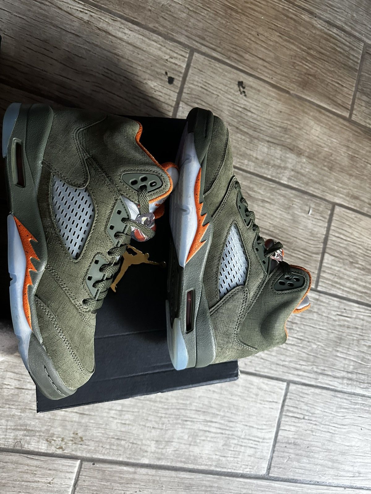 Jordan Brand Air Jordan 5 Retro GS ‘Olive’ 2024 Size US 7 / EU 40 - 3 Thumbnail