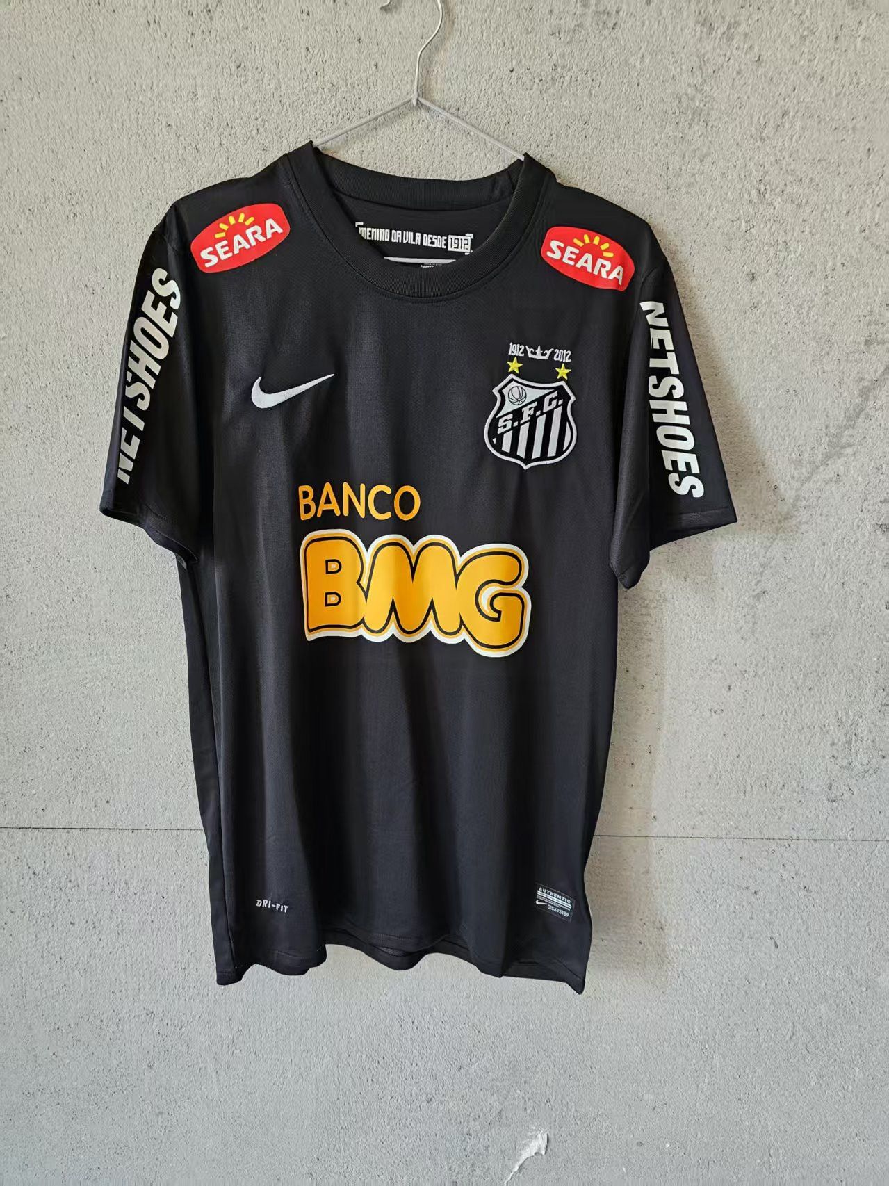 Other Vintage Santos FC 11 Neymar Jersey Black Size US L / EU 52-54 / 3 - 2 Thumbnail