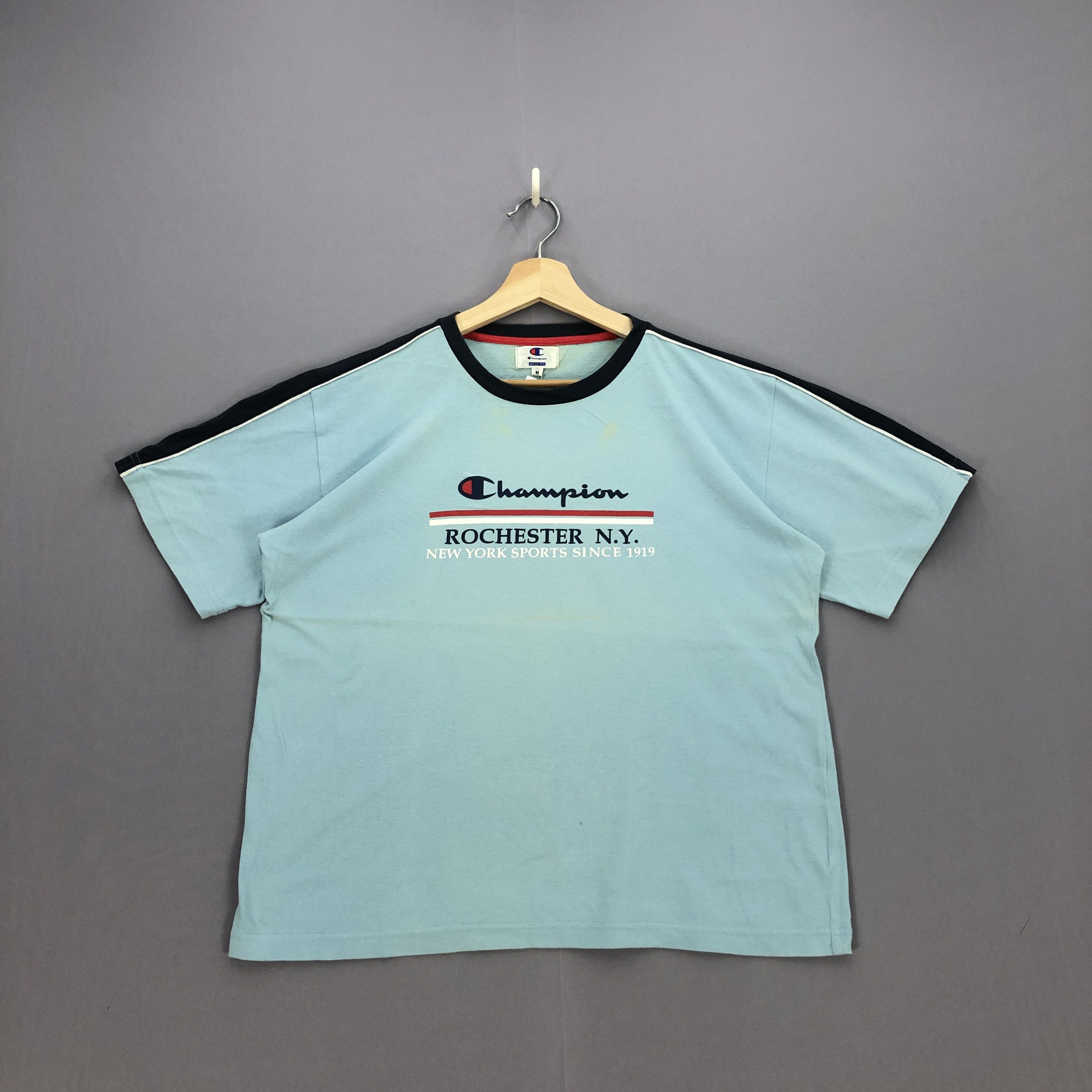 Champion Vintage 90s Champion Tshirt Champion Crewneck Tees Size US L / EU 52-54 / 3 - 1 Thumbnail