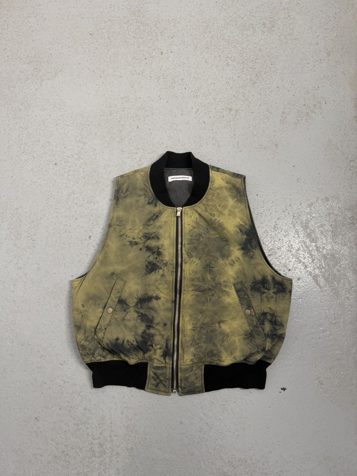 FFFPOSTALSERVICE FFFPostalservice Down Crinkle Vest Size US XL / EU 56 / 4 - 1 Thumbnail