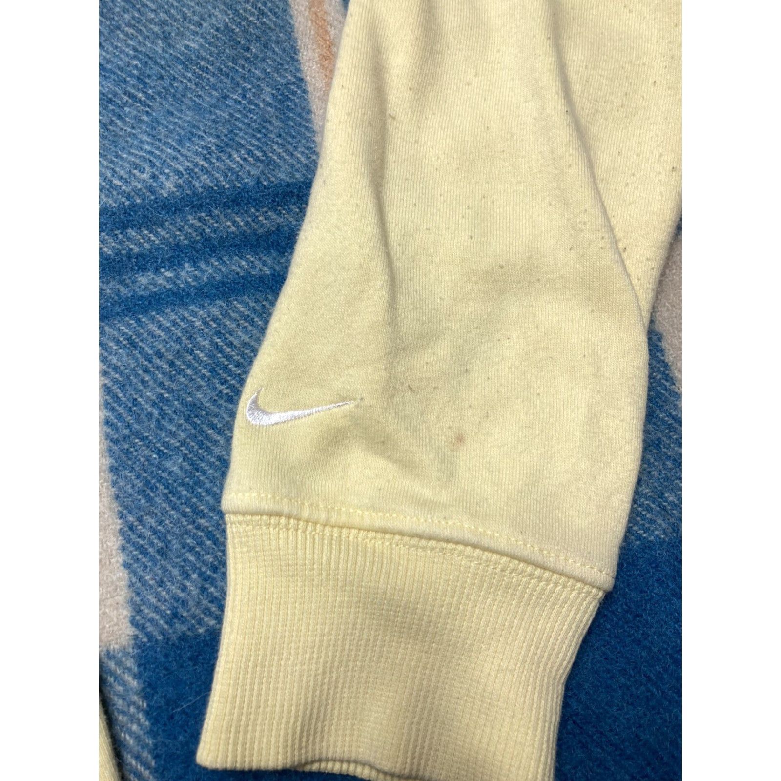 Nike VINTAGE Nike Hoodie Pullover Center Swoosh Womens Large L Yellow Spinner? Size L / US 10 / IT 46 - 6 Thumbnail