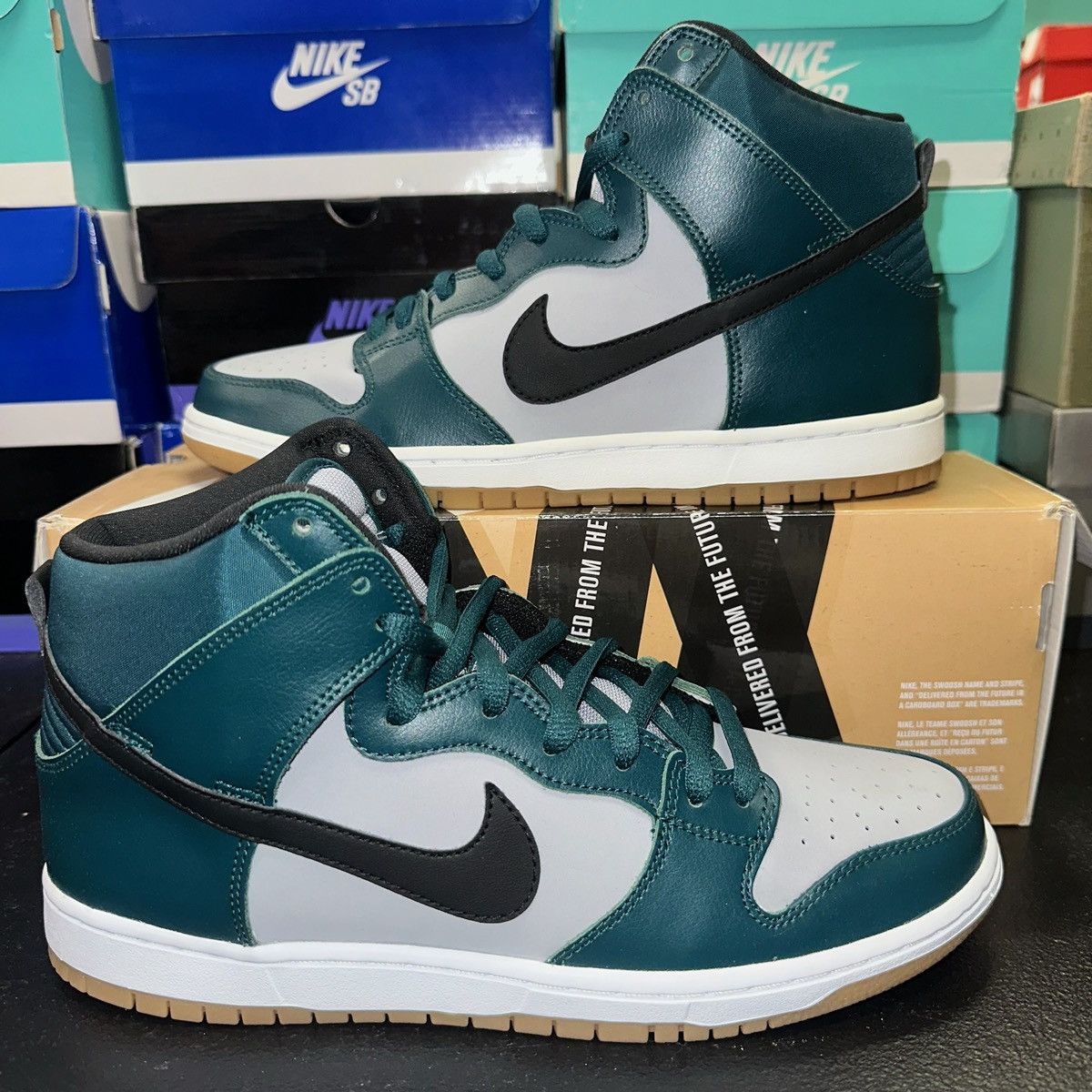 Nike Size 10.5 - Nike SB Dunk High Newport - 305050-306 Size US 10.5 / EU 43-44 - 1 Thumbnail