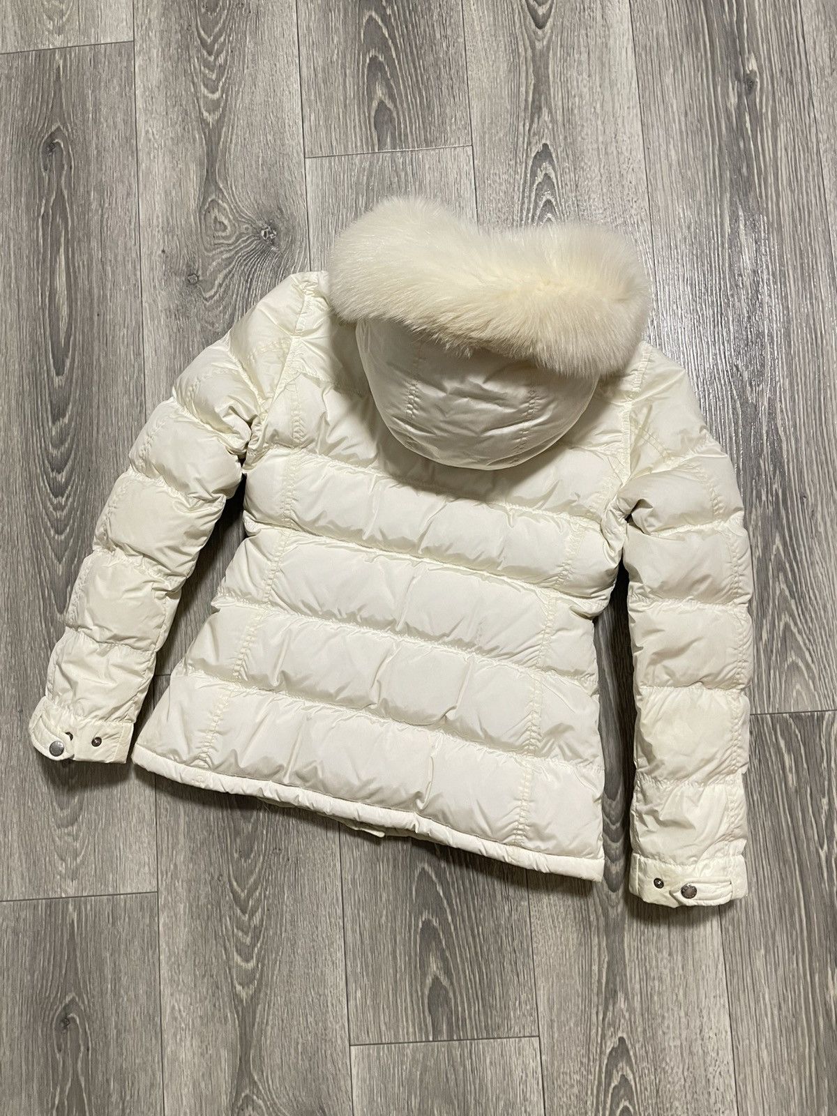 Prada Rare! Vintage Prada White Nylon Down Jacket Fox Fur Size S / US 4 / IT 40 - 2 Thumbnail