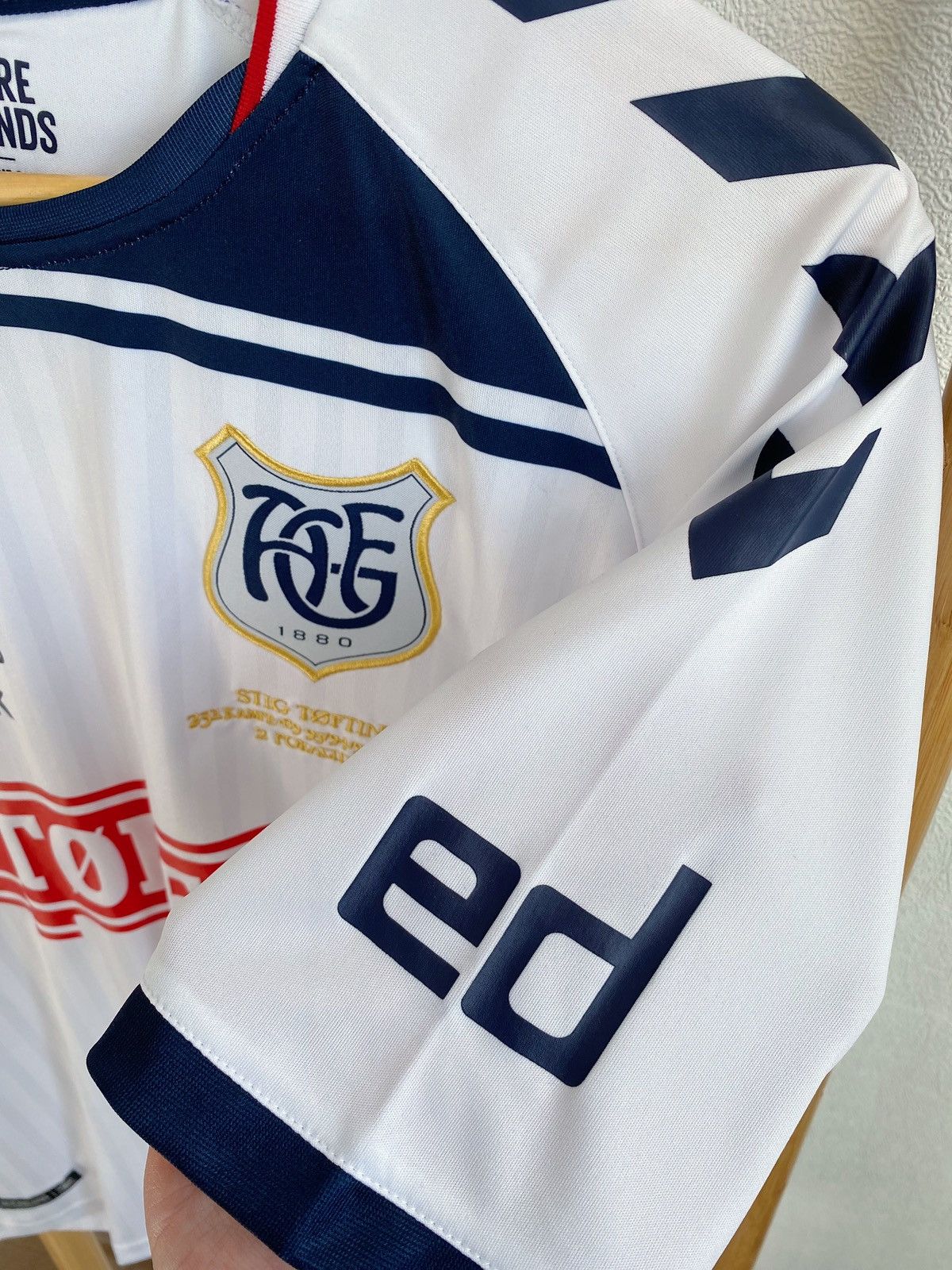 Hummel Hummel AGF LEGEND JERSEY Size US S / EU 44-46 / 1 - 8 Thumbnail