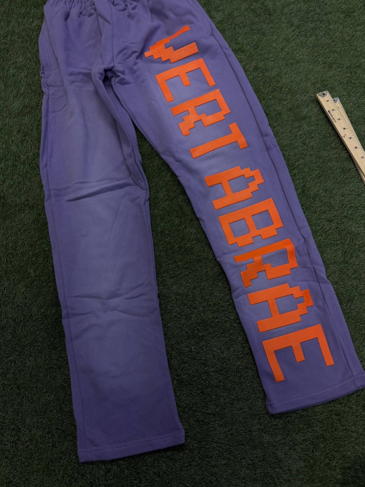 Vertabrae Vertabrae C-2 Purple Orange Sweatpants Size XL (NEW) Size US 34 / EU 50 - 6 Thumbnail