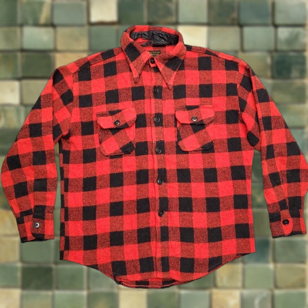 Vintage VINTAGE Shirt Jacket Mens Large Red Buffalo Plaid Wool Over Shirt Logger Shacket Size US L / EU 52-54 / 3 - 1 Thumbnail