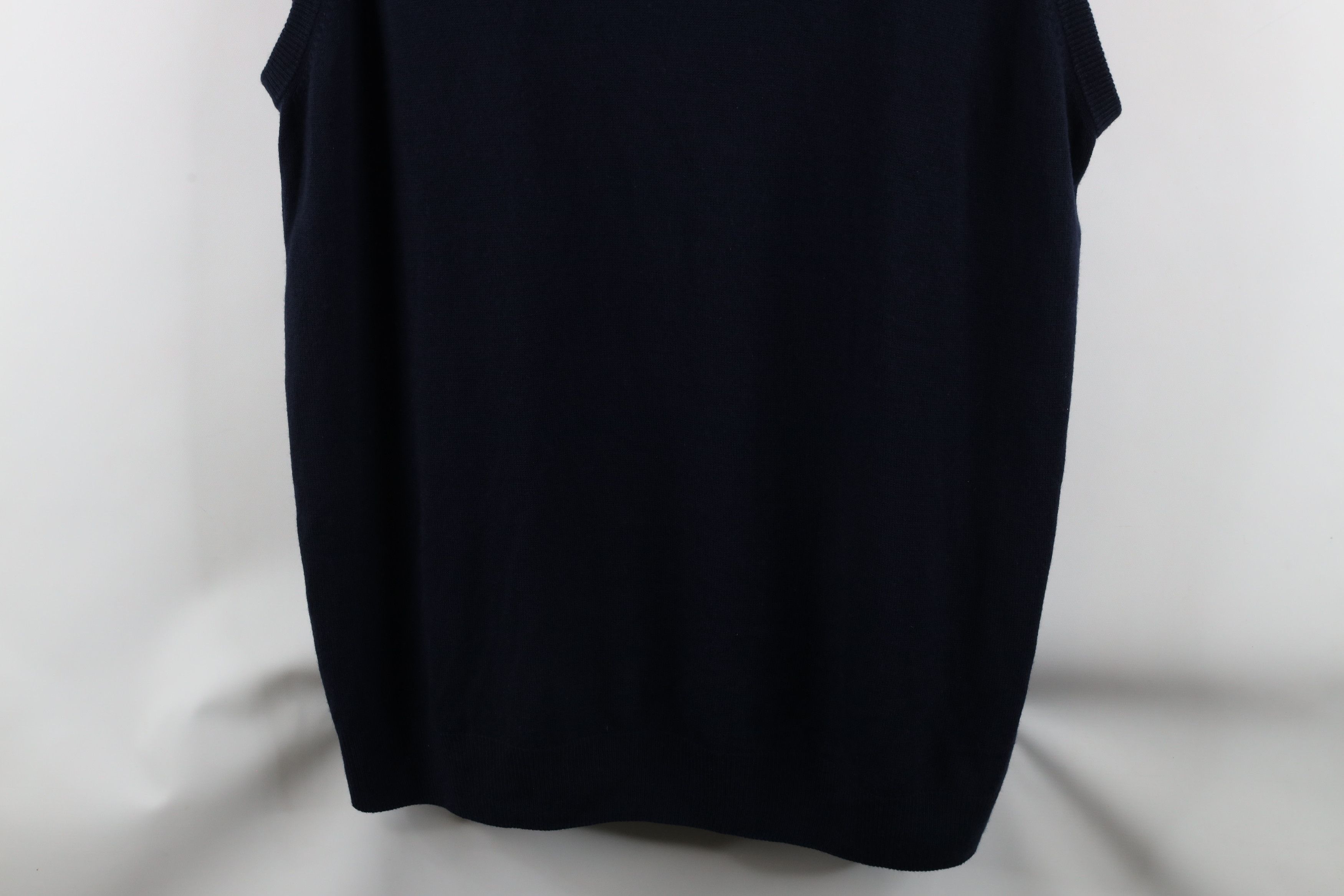 Vintage Vintage 90s Streetwear Knit V-Neck Sweater Vest Navy Blue Size US XXL / EU 58 / 5 - 3 Thumbnail