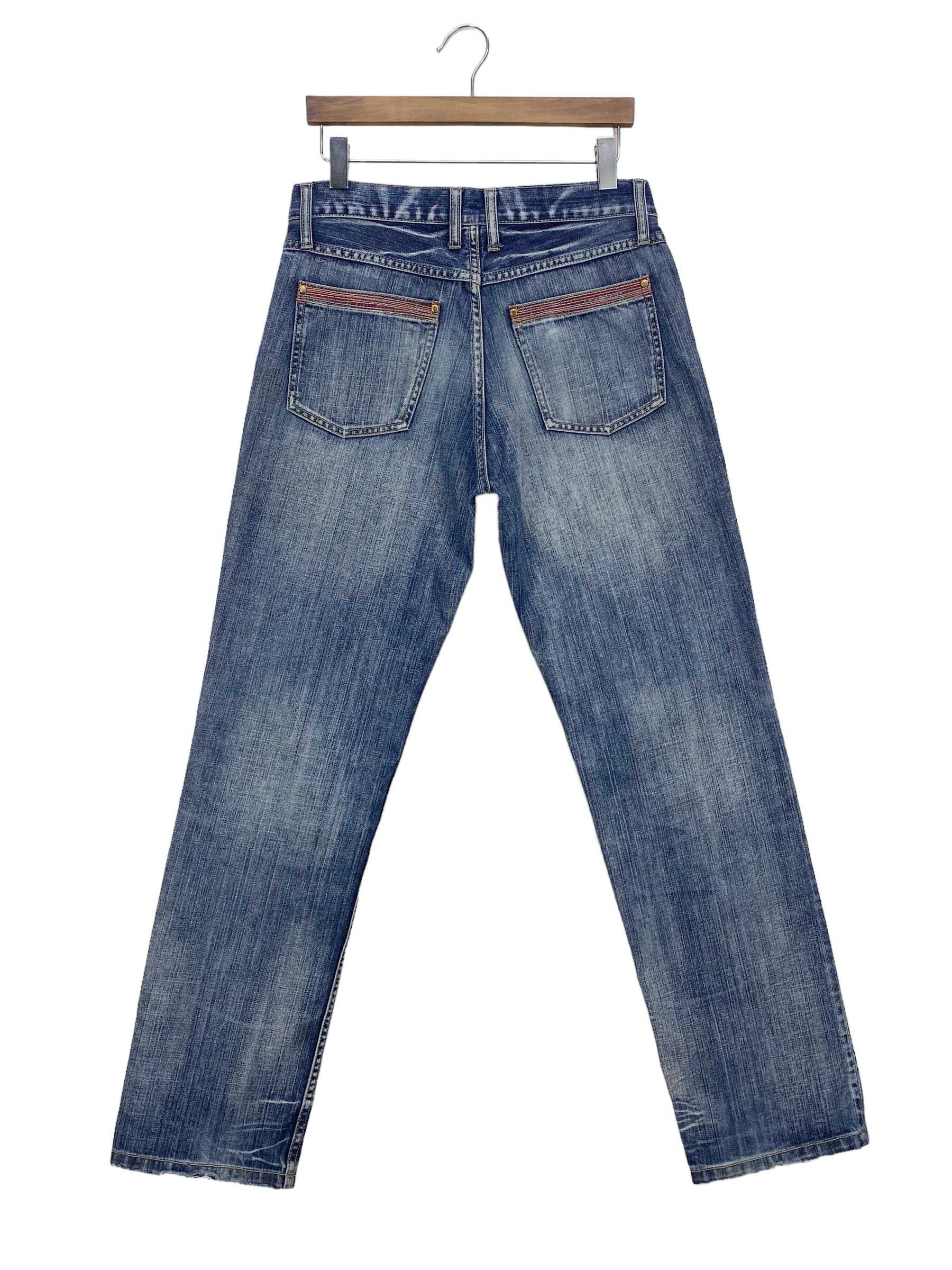 Japanese Brand TK Mixpice Medium Wash Tapered Leg Jeans Size US 31 - 1 Thumbnail