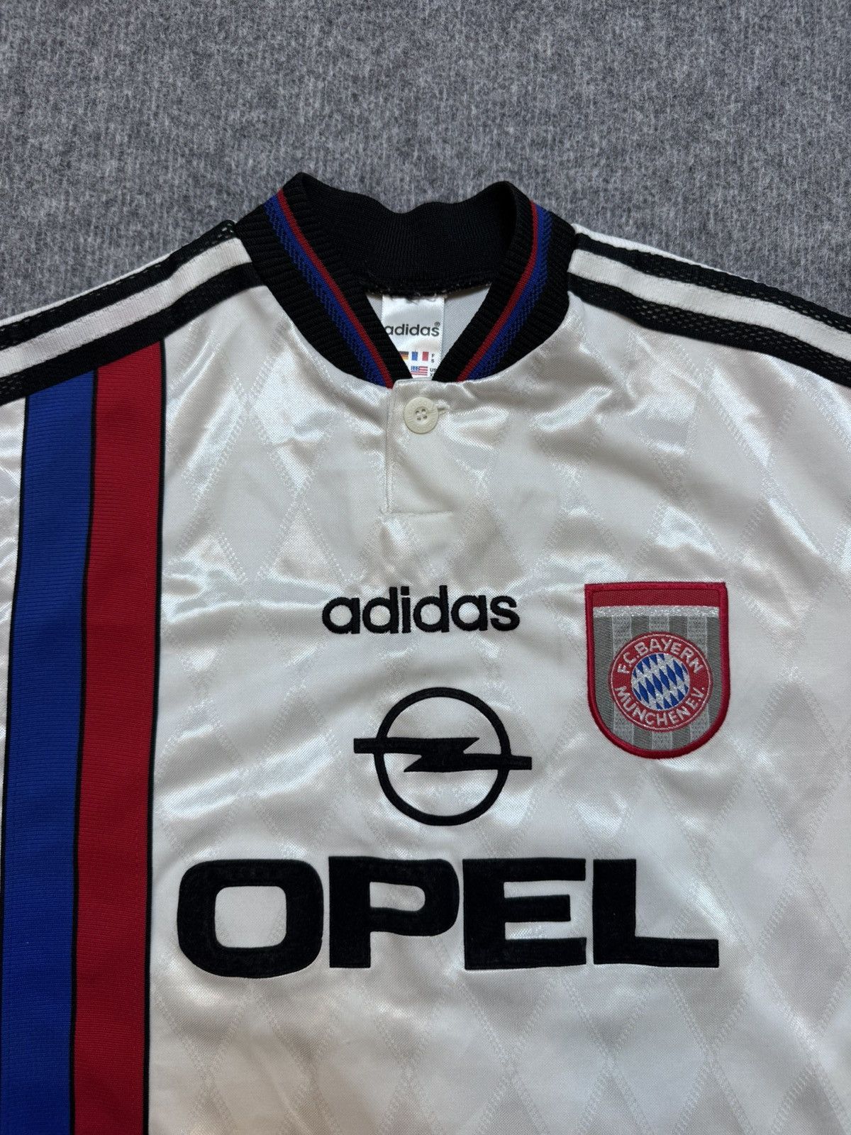 Adidas Vintage jersey Adidas Bayern Munich rare 1996-97’s football Size US S / EU 44-46 / 1 - 2 Thumbnail
