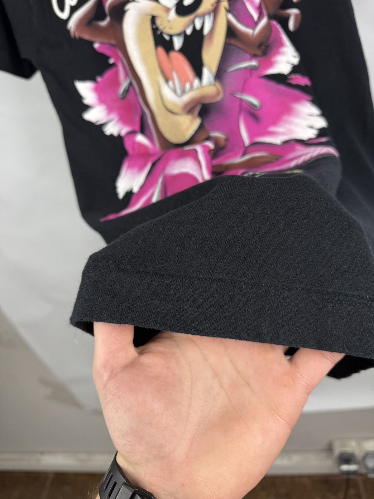 Warner Bros 🇺🇸 Vintage 1993 Taz Tasmanian Devil Warner Bros T-Shirt Retro Size US M / EU 48-50 / 2 - 8 Thumbnail