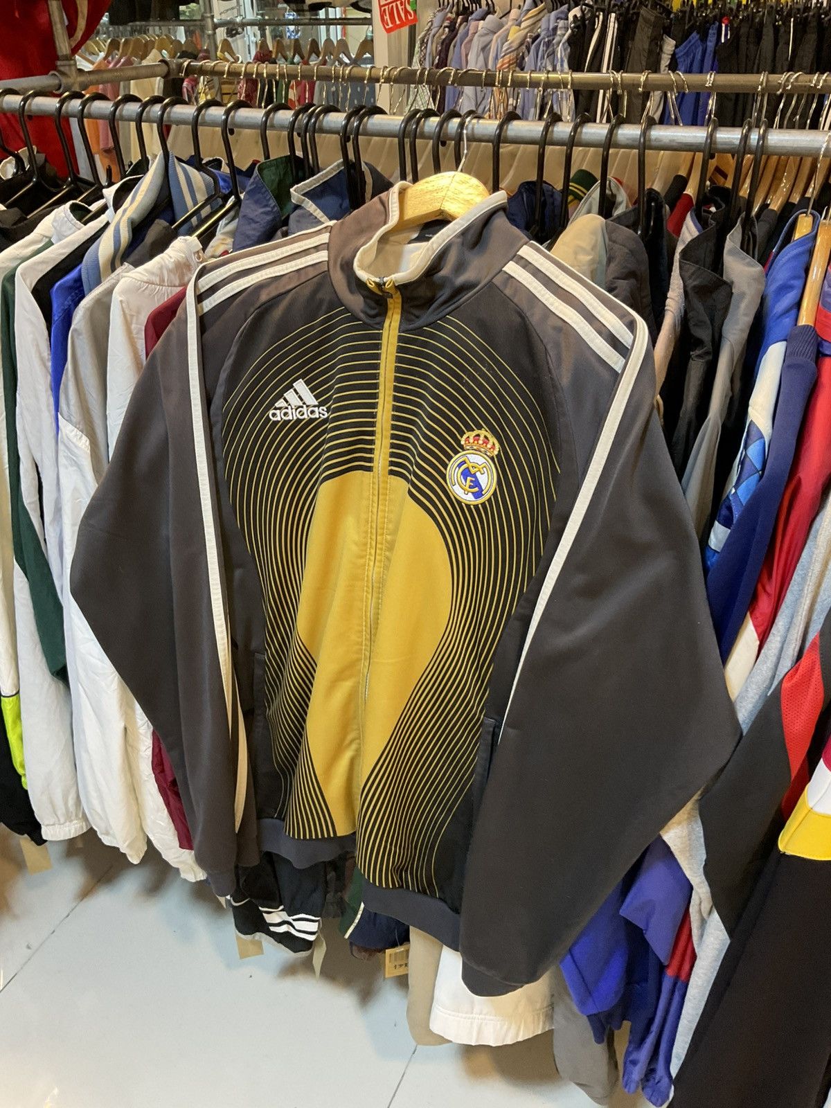 Adidas Y2K Adidas Real Madrid Tracksuit Size US M / EU 48-50 / 2 - 1 Thumbnail