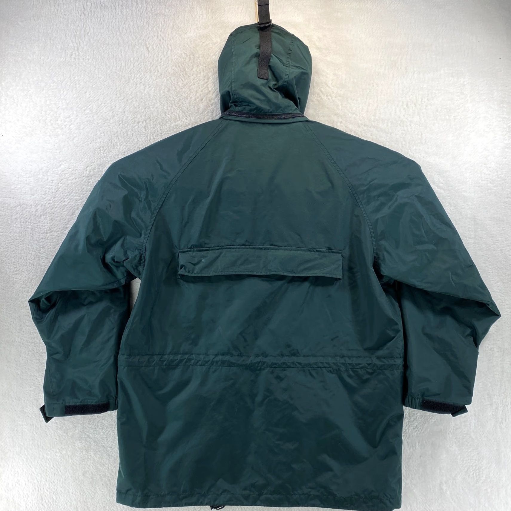Eddie Bauer VINTAGE Eddie Bauer Mens S Green Hooded Windbreaker Nylon Jacket Zipper Pockets Full Zip - VTG Size US S / EU 44-46 / 1 - 2 Thumbnail