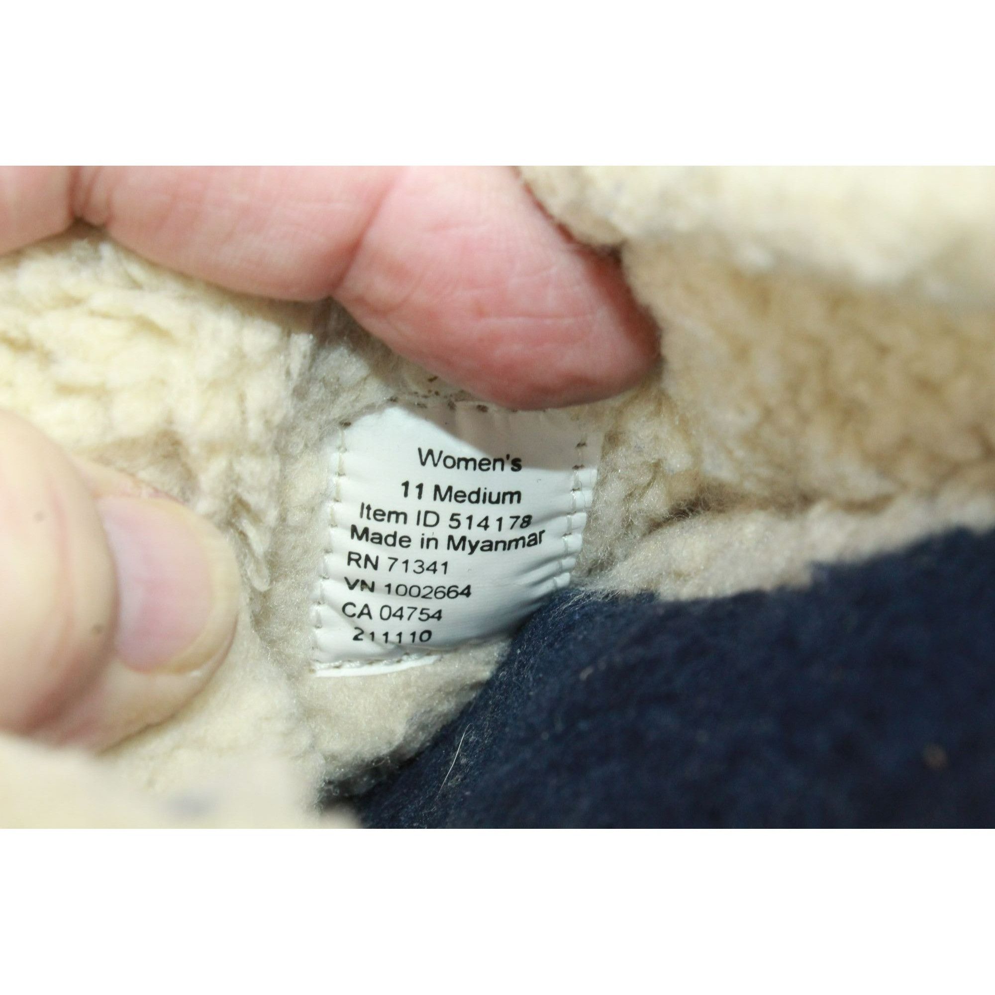 L.L. Bean LL Bean Knit Shearling Lined Water Resistant Slippers Size US 11 / IT 41 - 8 Thumbnail