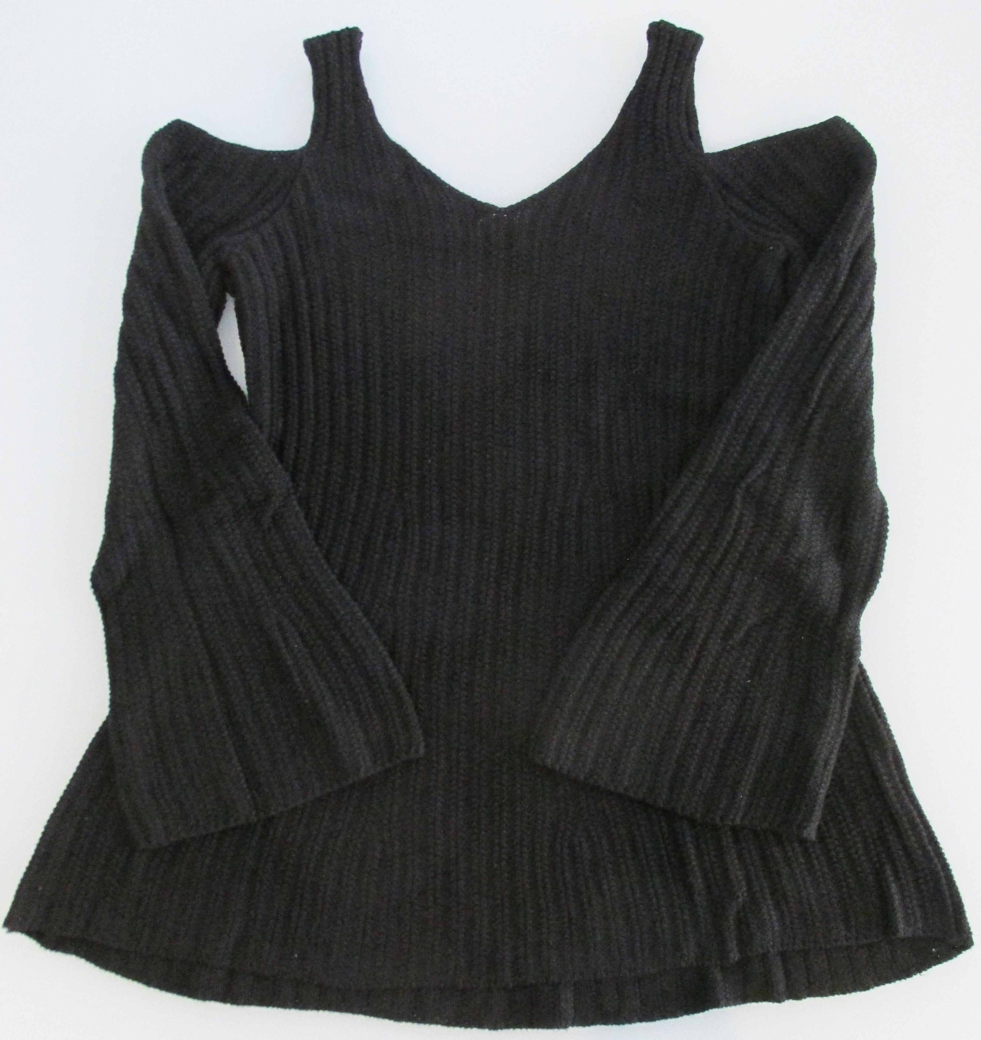 Other Catherine Women's Cold Shoulder (Open) Sweater Size Medium Size M / US 6-8 / IT 42-44 - 2 Thumbnail