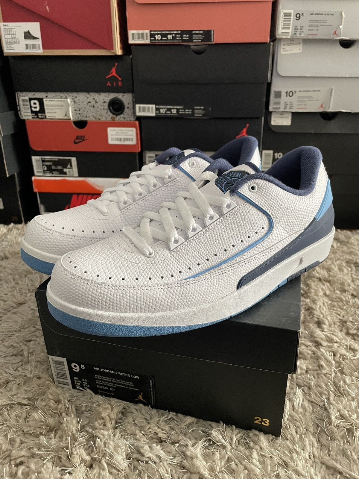 Jordan Brand Jordan 2 Low University Blue Size US 9.5 / EU 42-43 - 1 Thumbnail