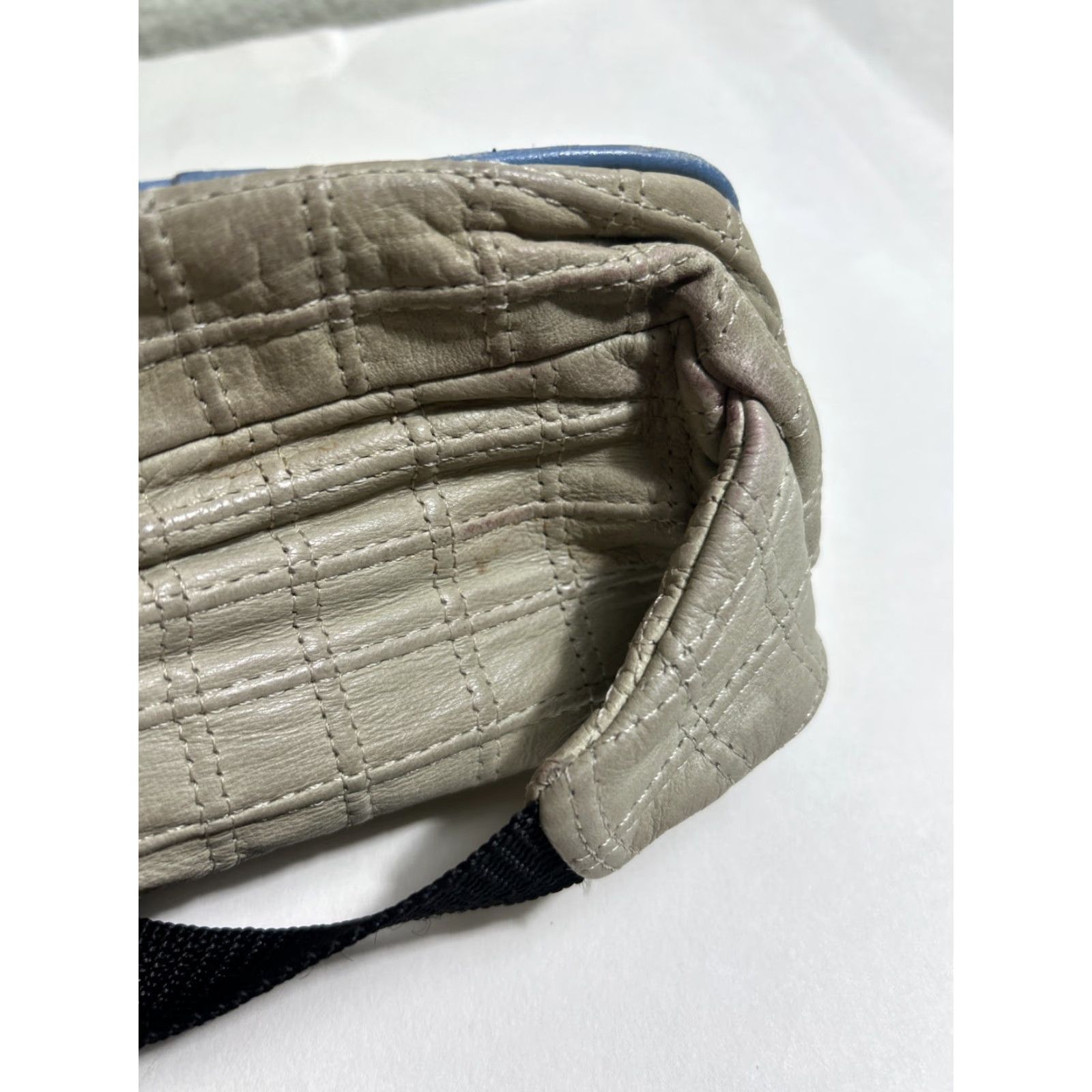 J Brand VINTAGE Colin Brand Leather Fanny Pack Gray Small Men Belt Bag & Fanny Pack 5.5x3.5x1.5 inches Mens Size ONE SIZE - 6 Thumbnail