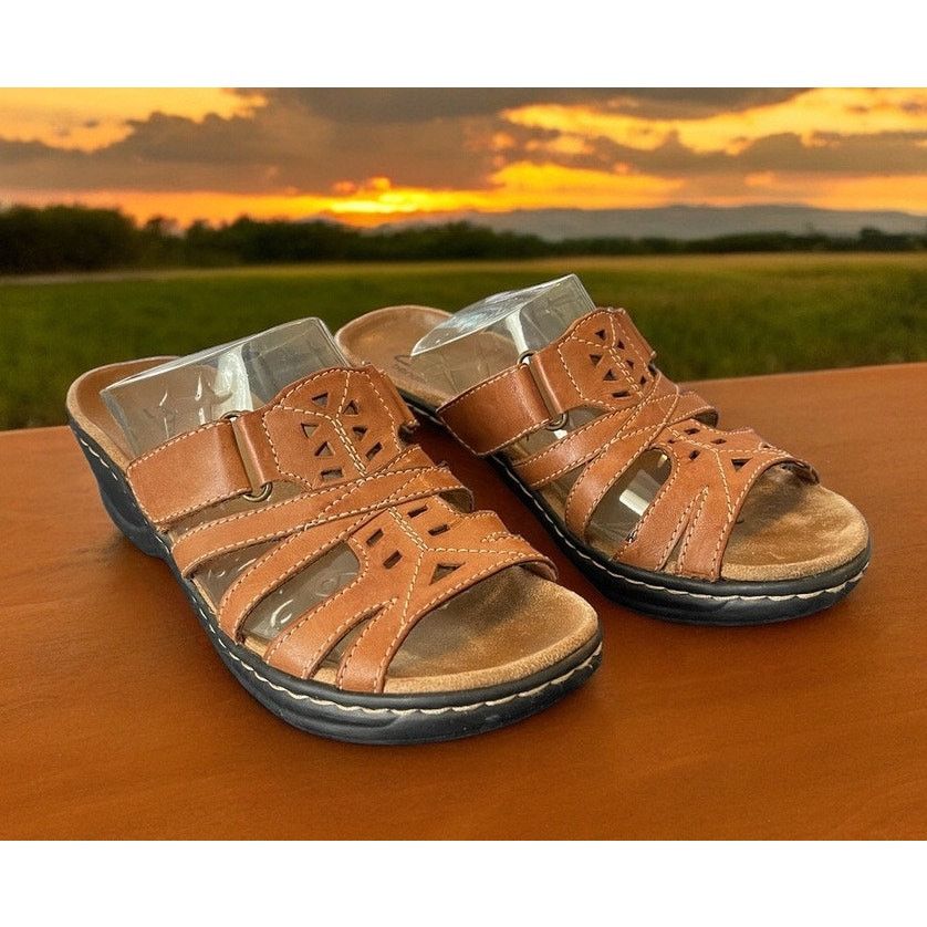 Clarks Bendables Sandals Shoes Leather Brown Size 6.5, Women's