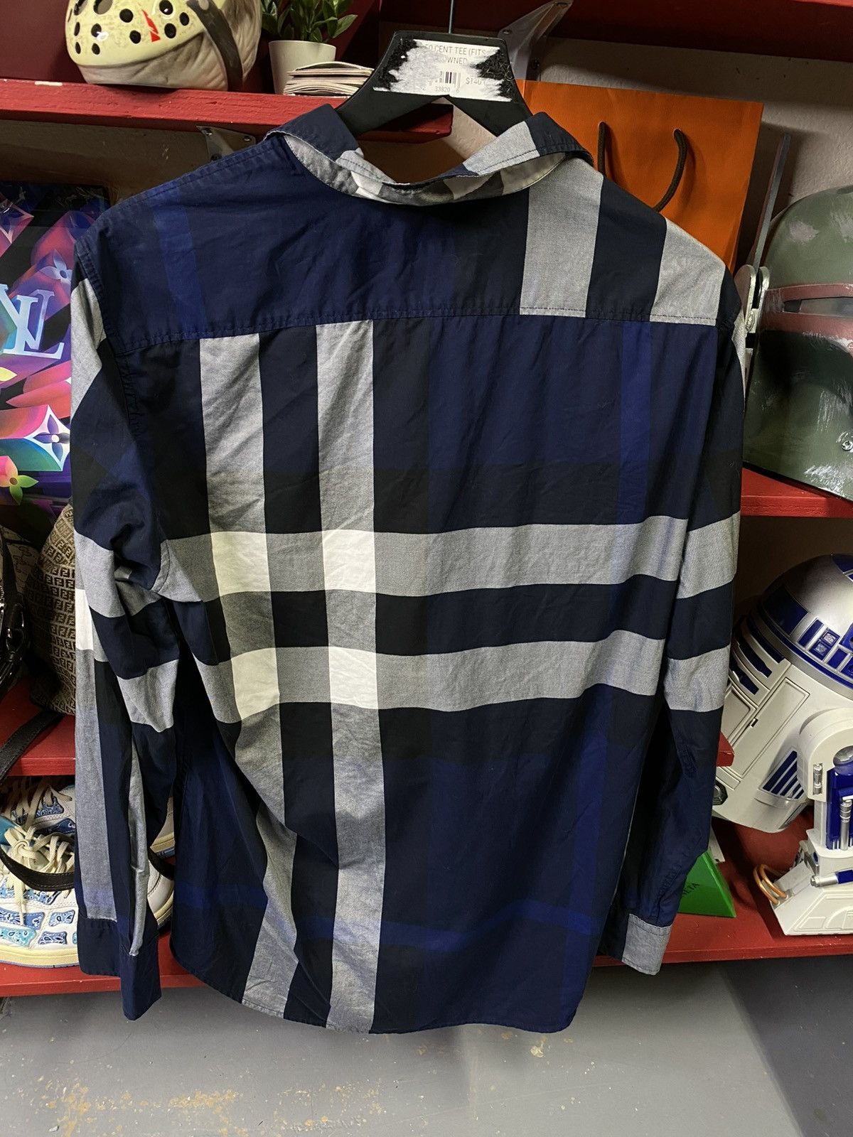 Burberry Check Button Up Men’s T-Shirt Preowned Size Medium