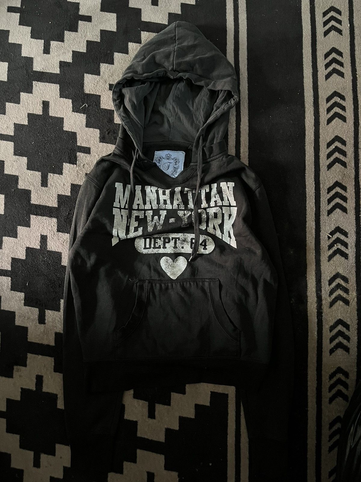 Le Grande Bleu (L.G.B.) 2000s Factorie hoodie Size US L / EU 52-54 / 3 - 1 Thumbnail