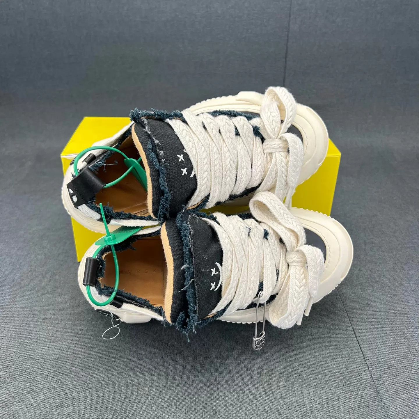 Other Vanness Wu Black & White Pangding Sneakers Size US 7.5 / IT 37.5 - 7 Thumbnail