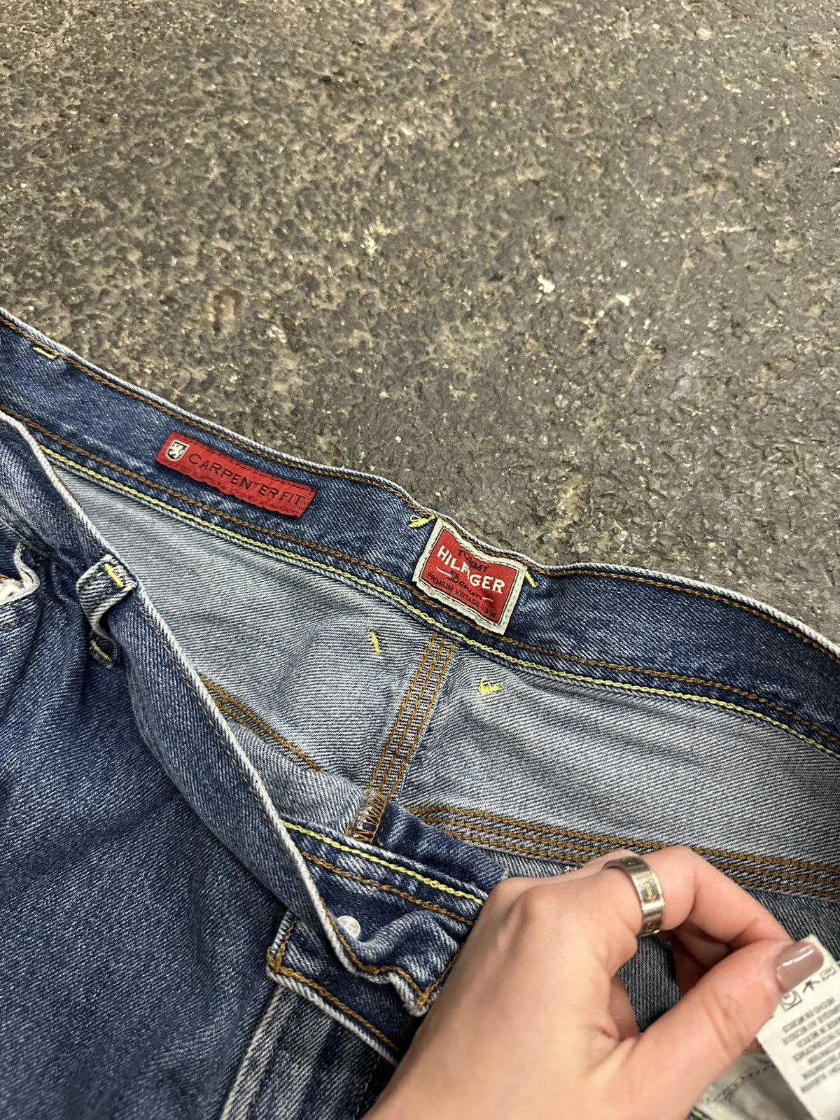 Tommy Hilfiger × Vintage Y2K Tommy cargo jorts Size US 36 / EU 52 - 4 Thumbnail