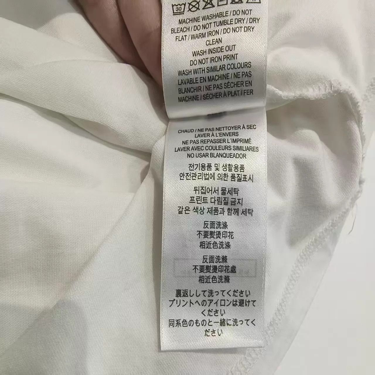 Burberry BURBERRY White Logo Crew Neck T - shirt Size S Size S / US 4 / IT 40 - 6 Thumbnail